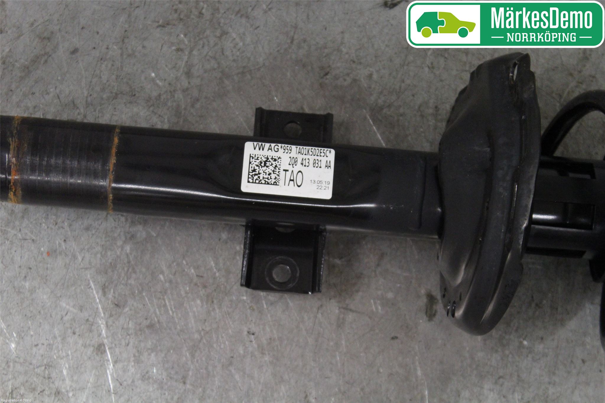 Seat ARONA Fjäderben Fram Höger