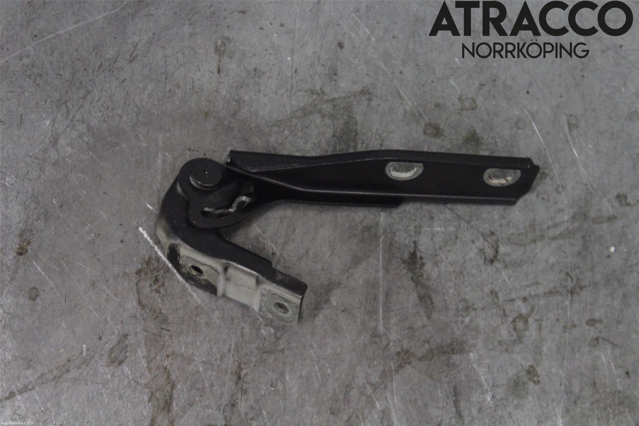 Audi A3/S3     04-05 Huvgångjärn