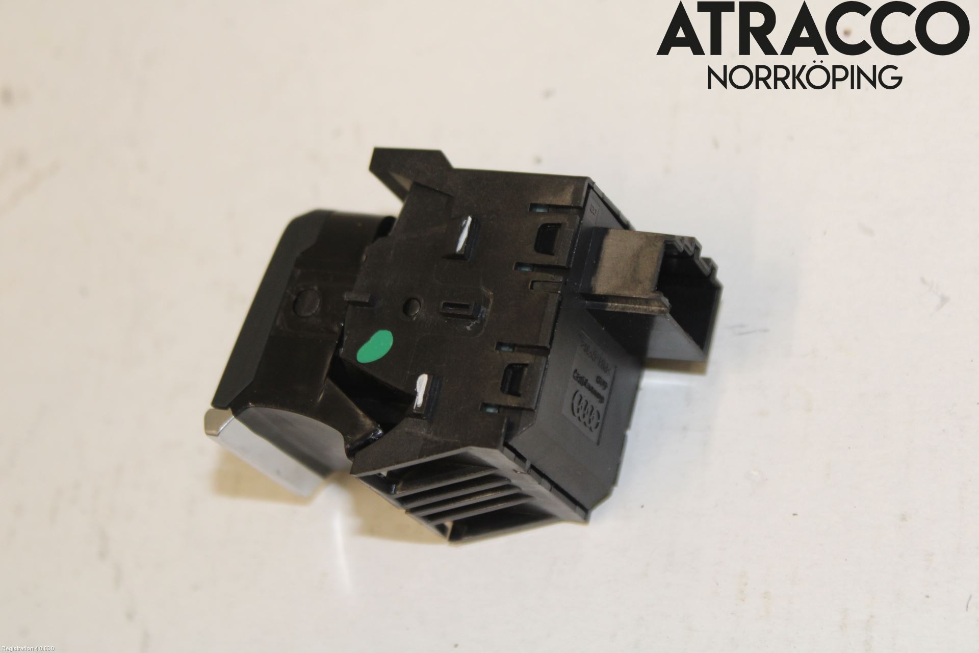 Audi A4/S4 B9 16-19 Strömställare Parkeringsbroms