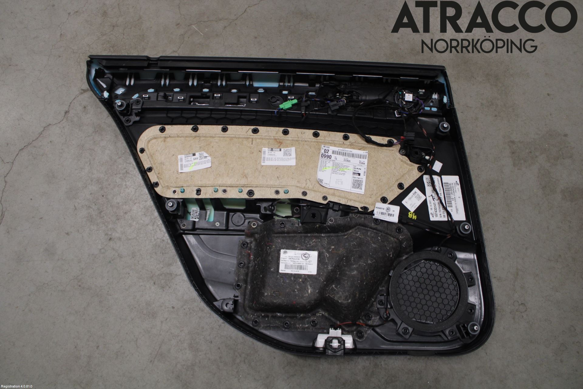 Volkswagen VW PASSAT 20-24 Dörrklädsel Hö