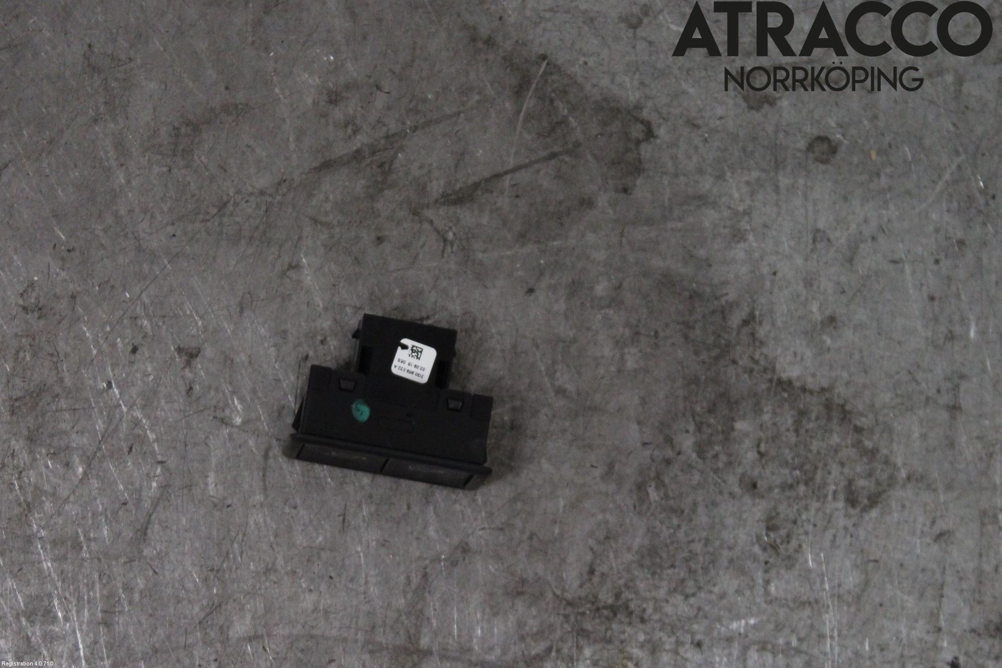 Volkswagen VW ARTEON 17- Strömställare Baklucka