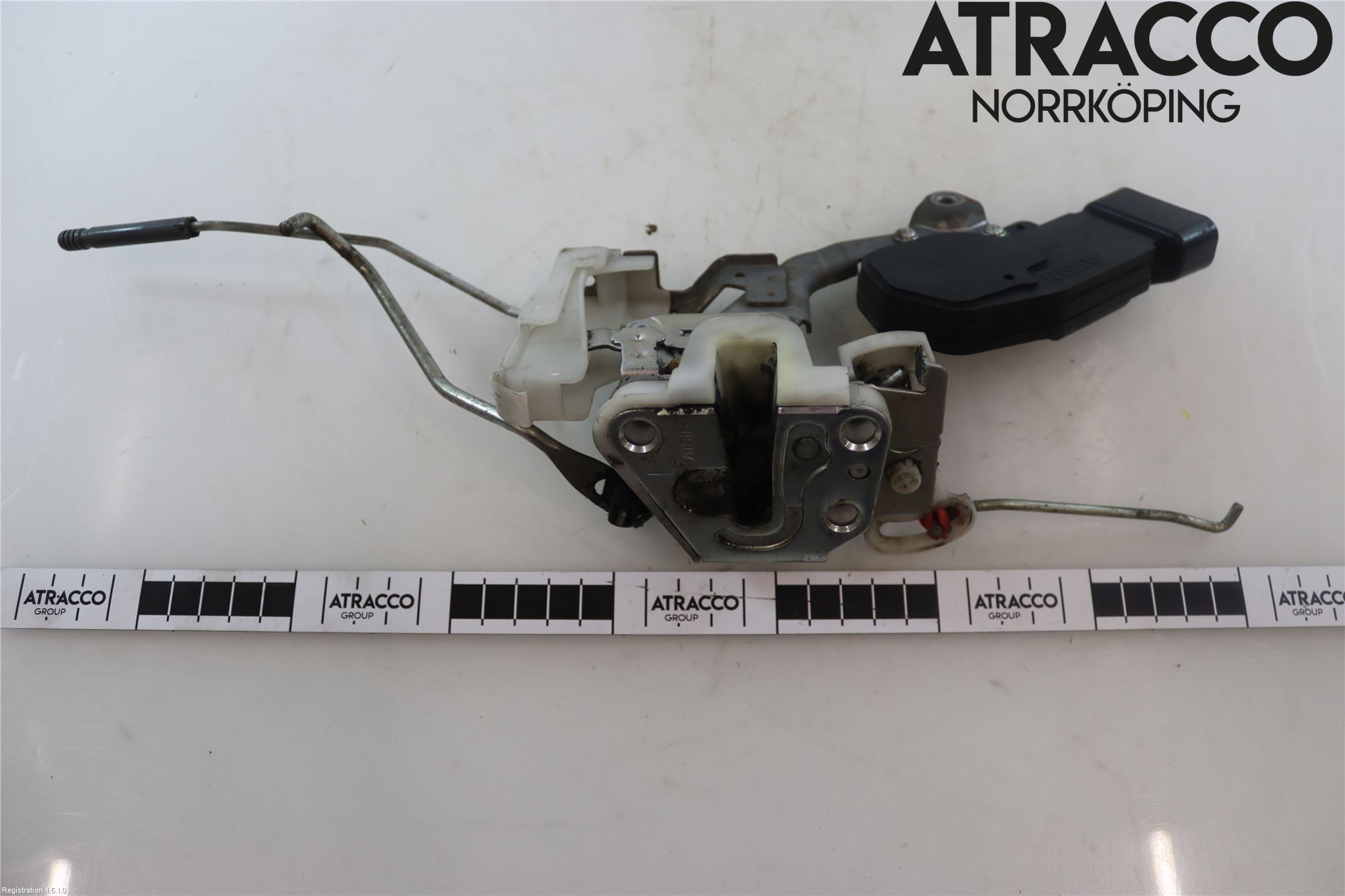 Toyota AYGO 06-14 Låskista-Dörrlås