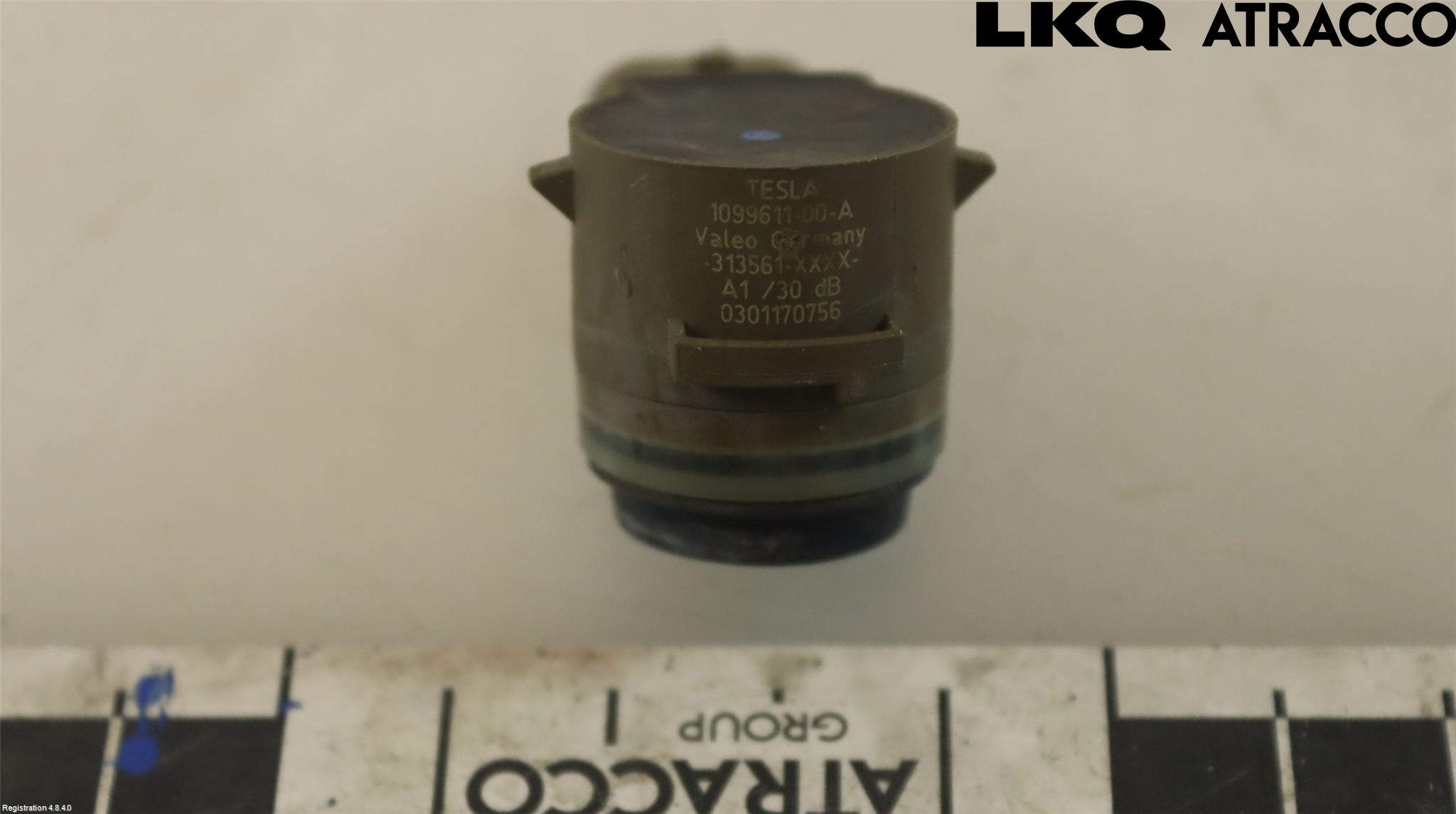 Tesla MODEL X 16- Parkeringshjälp Frontsensor