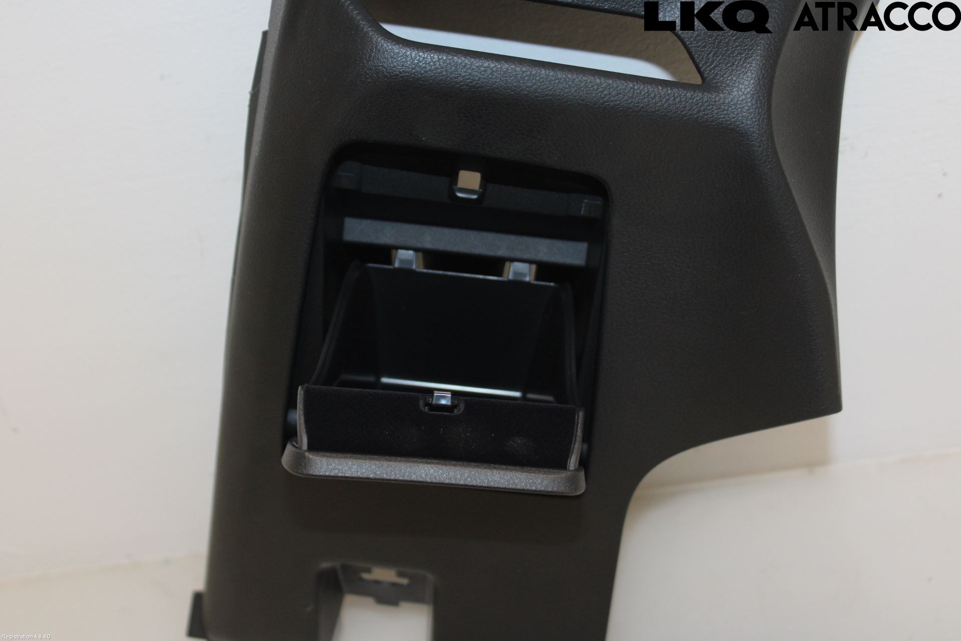 Lexus NX 340h/450h+ 21- Instrumentbräda Förvaringsfack