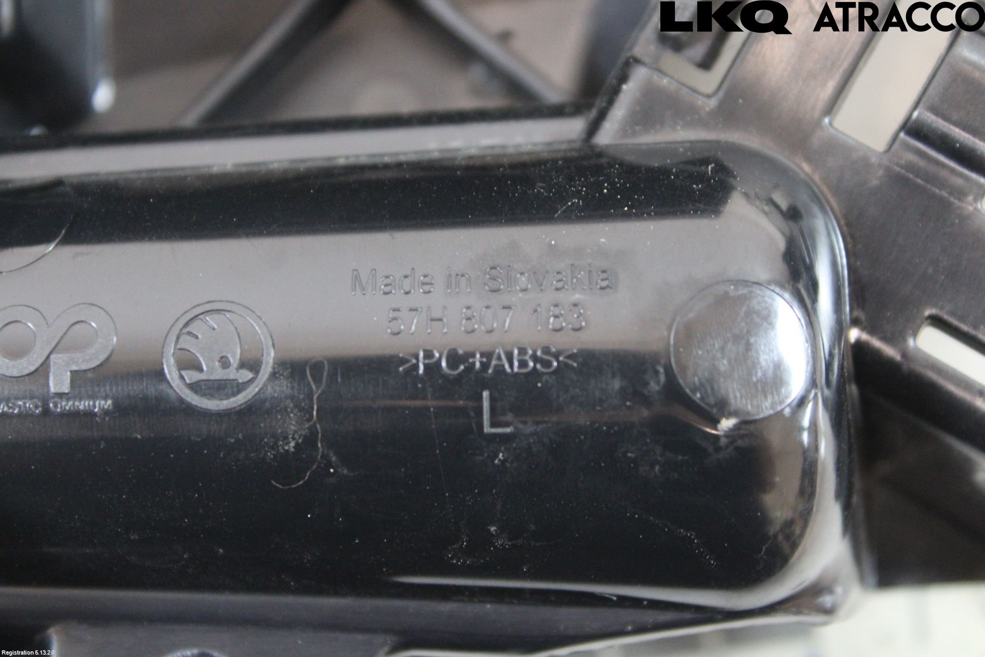 Skoda KODIAQ 24- Stötfångarfäste Fram Vä