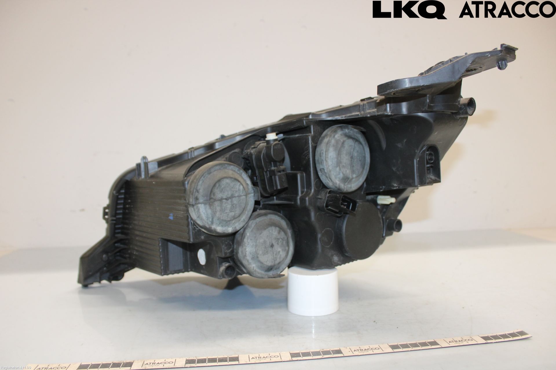 Peugeot 208/E-208 20- Strålkastare Höger