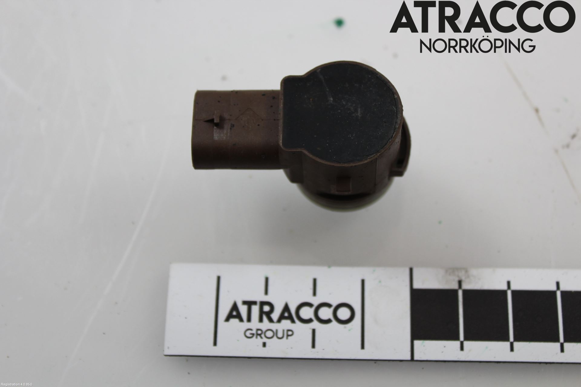 Skoda SUPERB 16-24 Parkeringshjälp Frontsensor