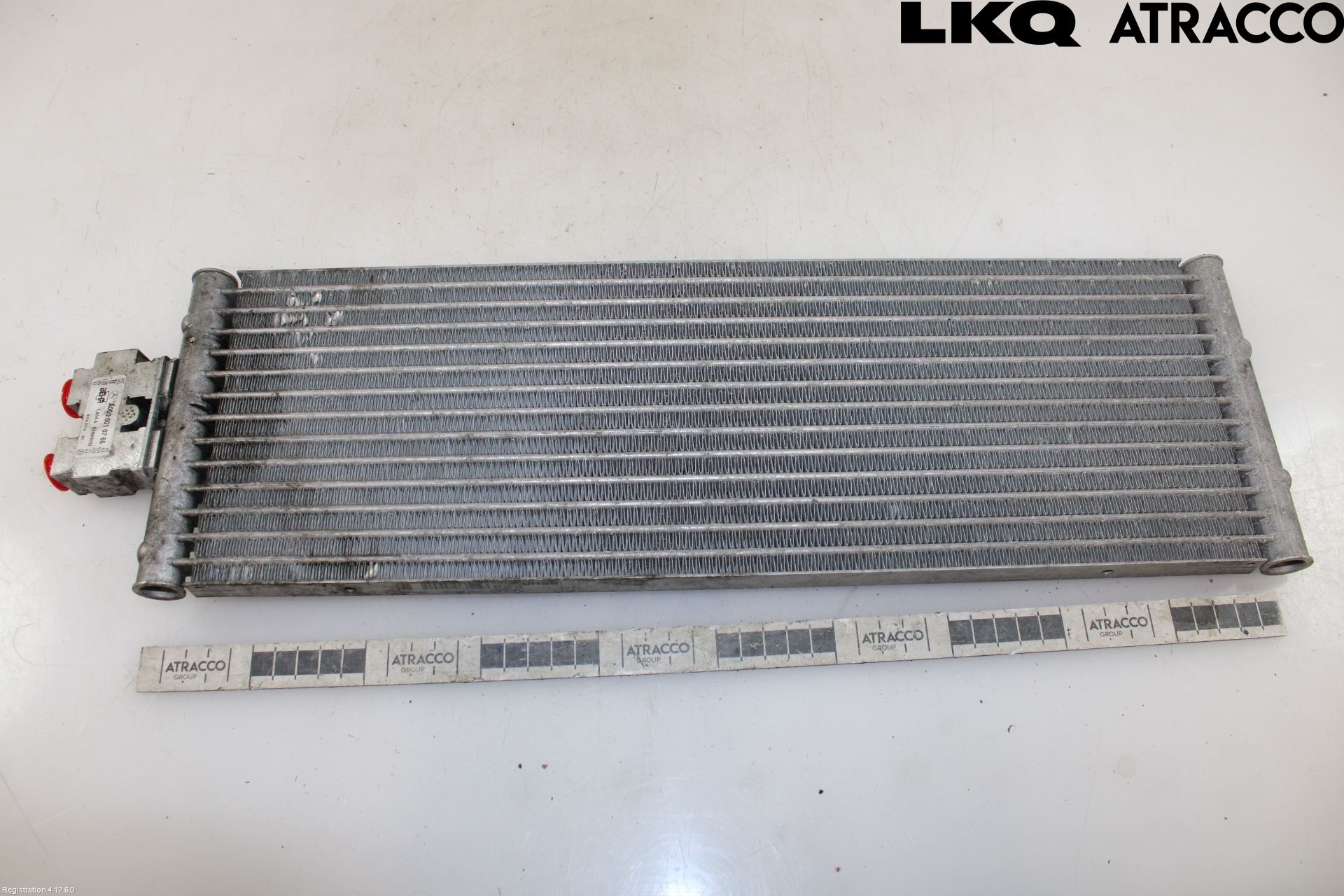 Mercedes-Benz MB E-KLASS (W212) 09-16 Oljekylare Automat
