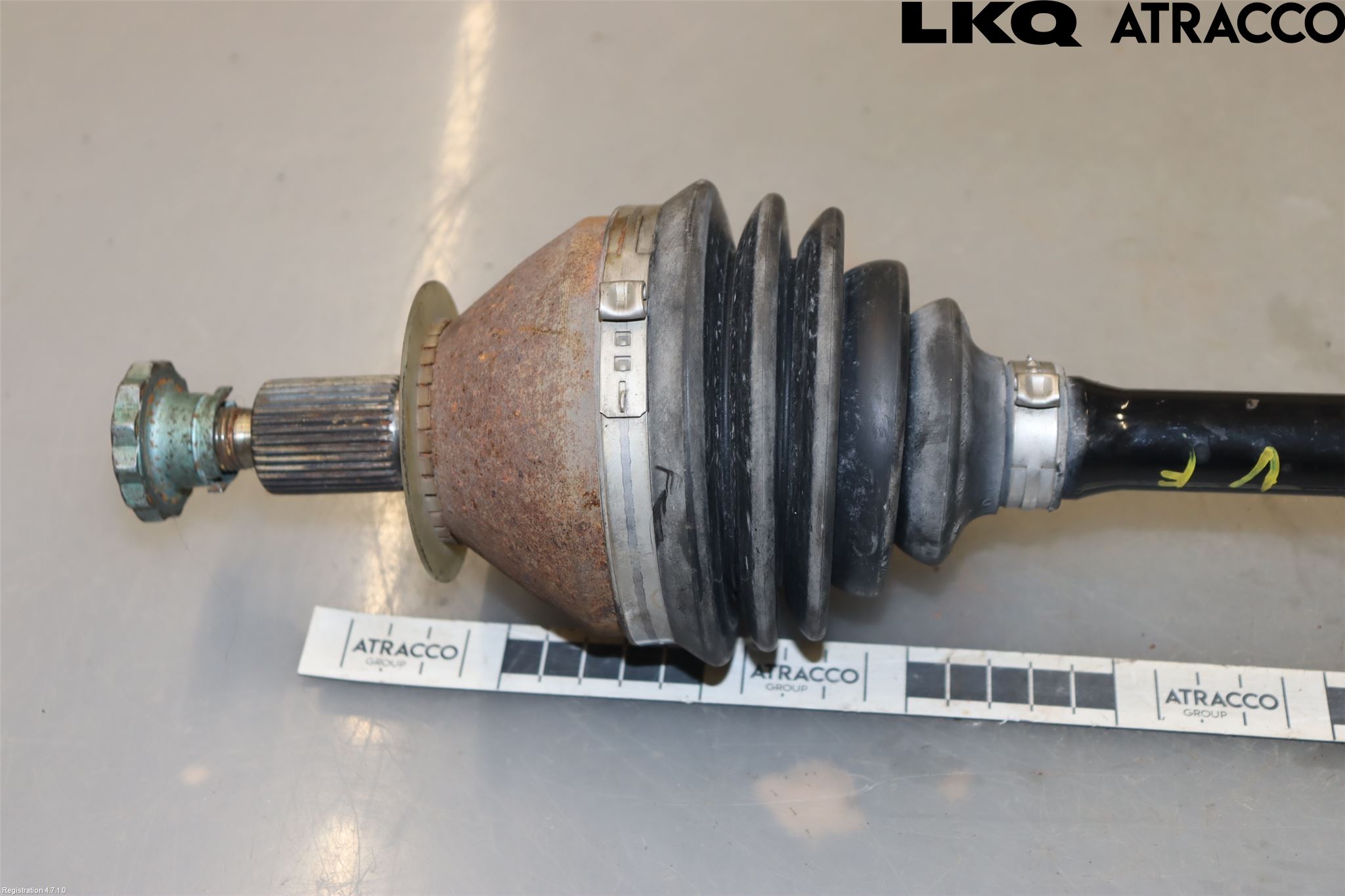 Skoda KAMIQ 20- Drivaxel Fram Vänster