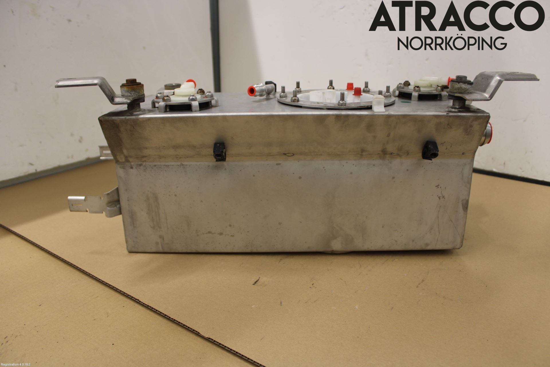 Volkswagen VW CADDY      04-10 Bränsletank Insprutning