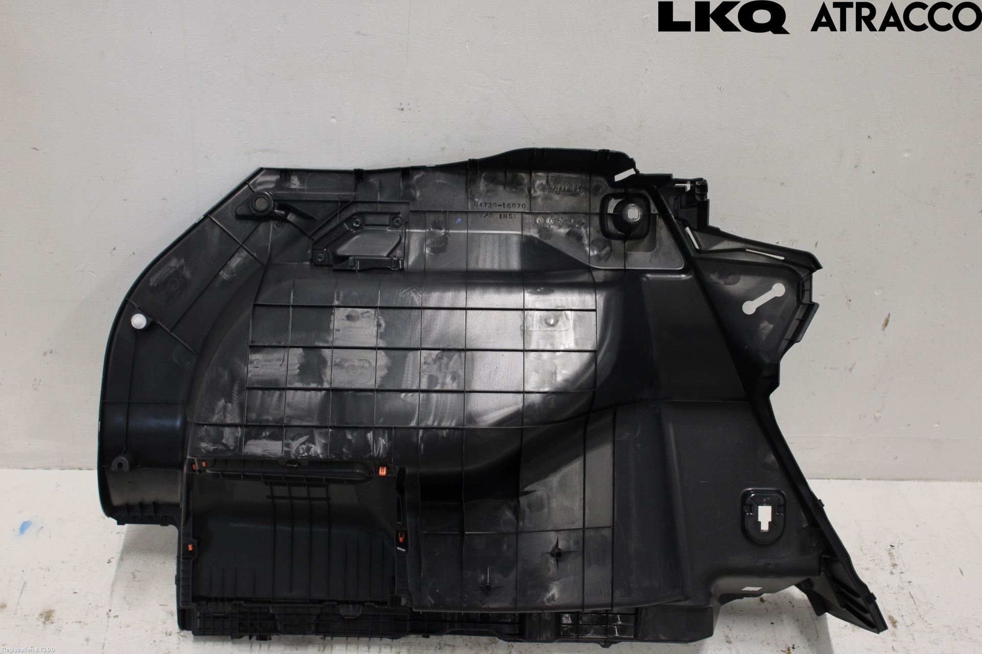 Toyota COROLLA CROSS XG10 22- Inrbagagerumklädsel-Golv