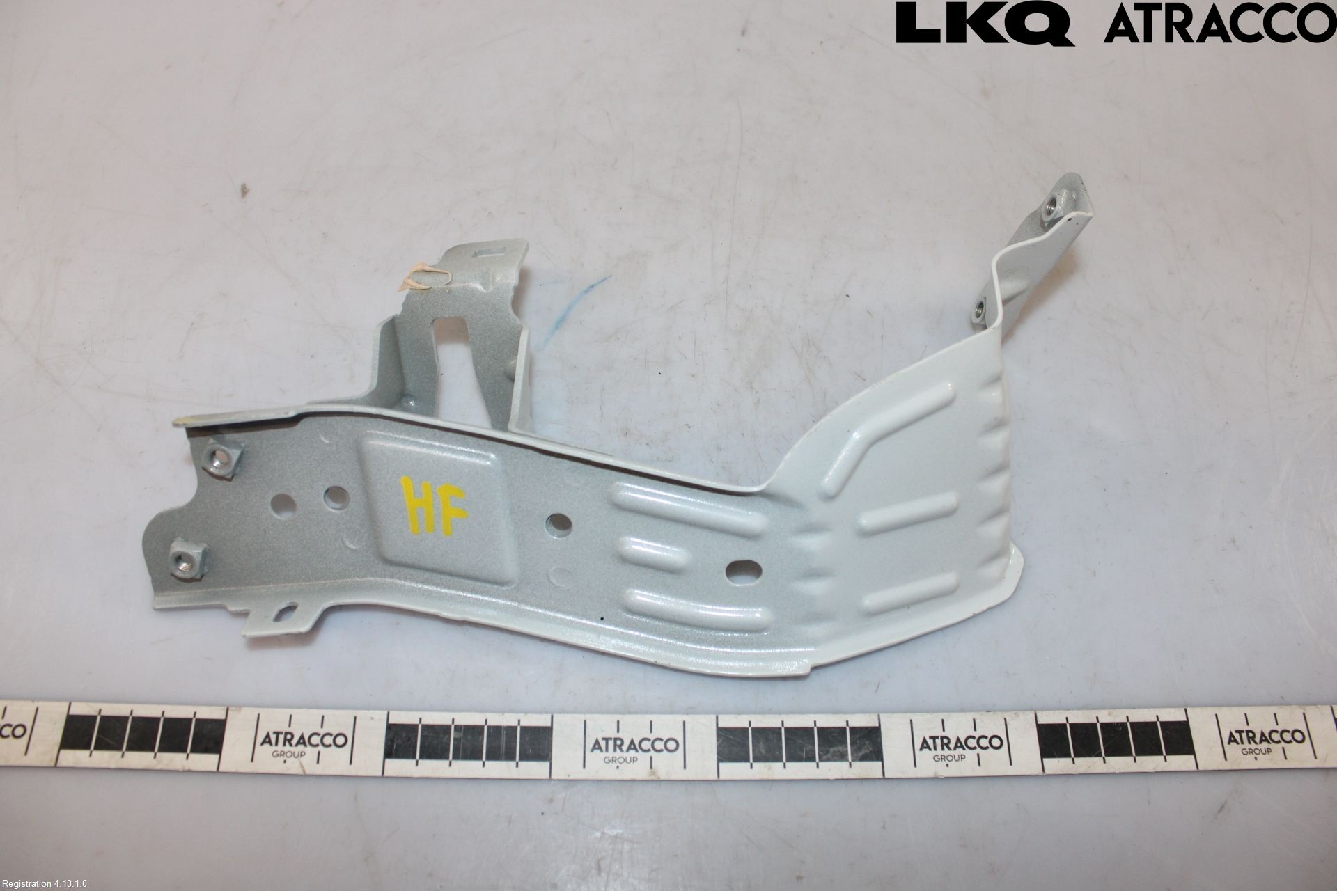 Seat LEON 20- Skärmfäste Fram Hö