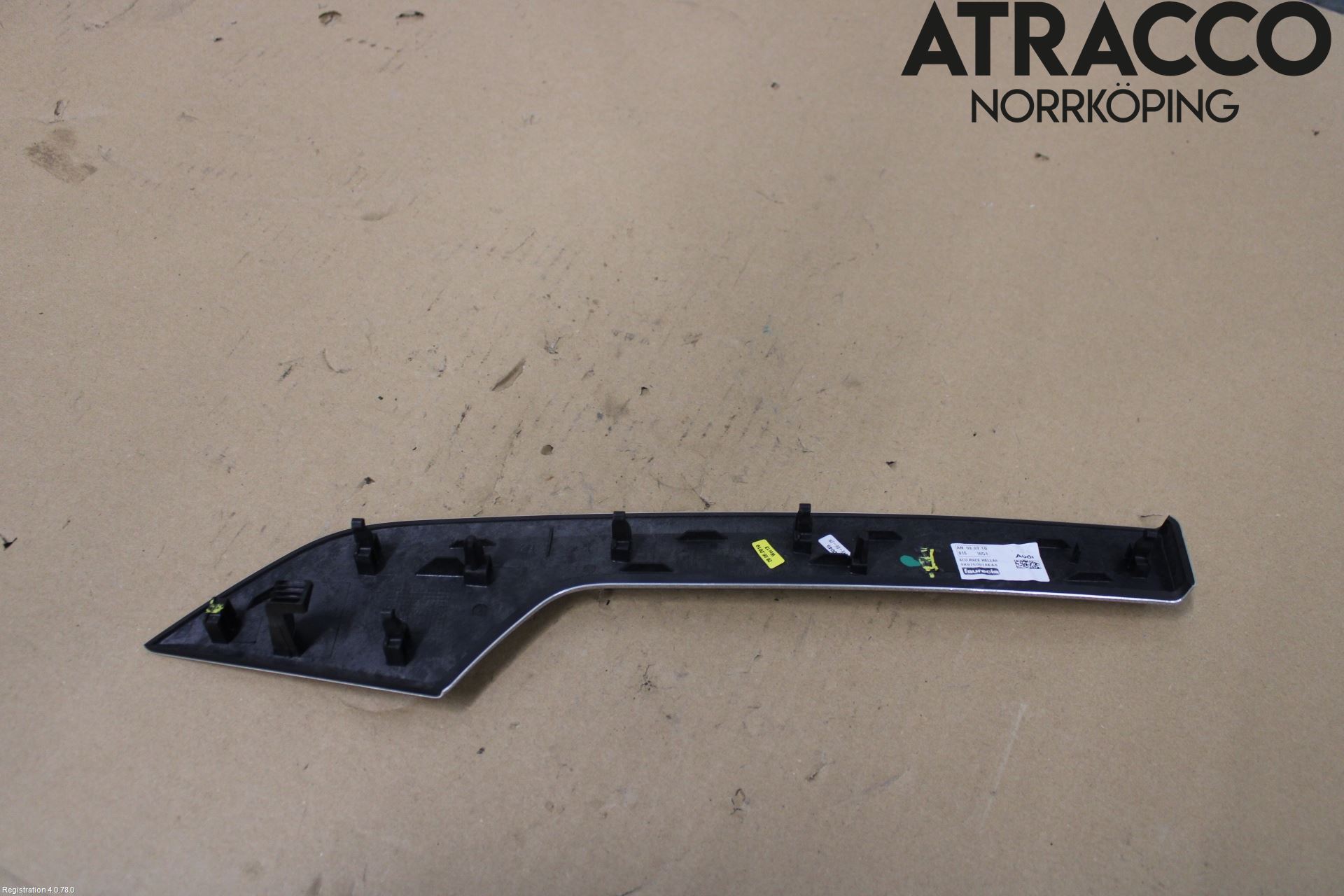 Audi A5 17- Dörrklädsel Inlägg-List Vä