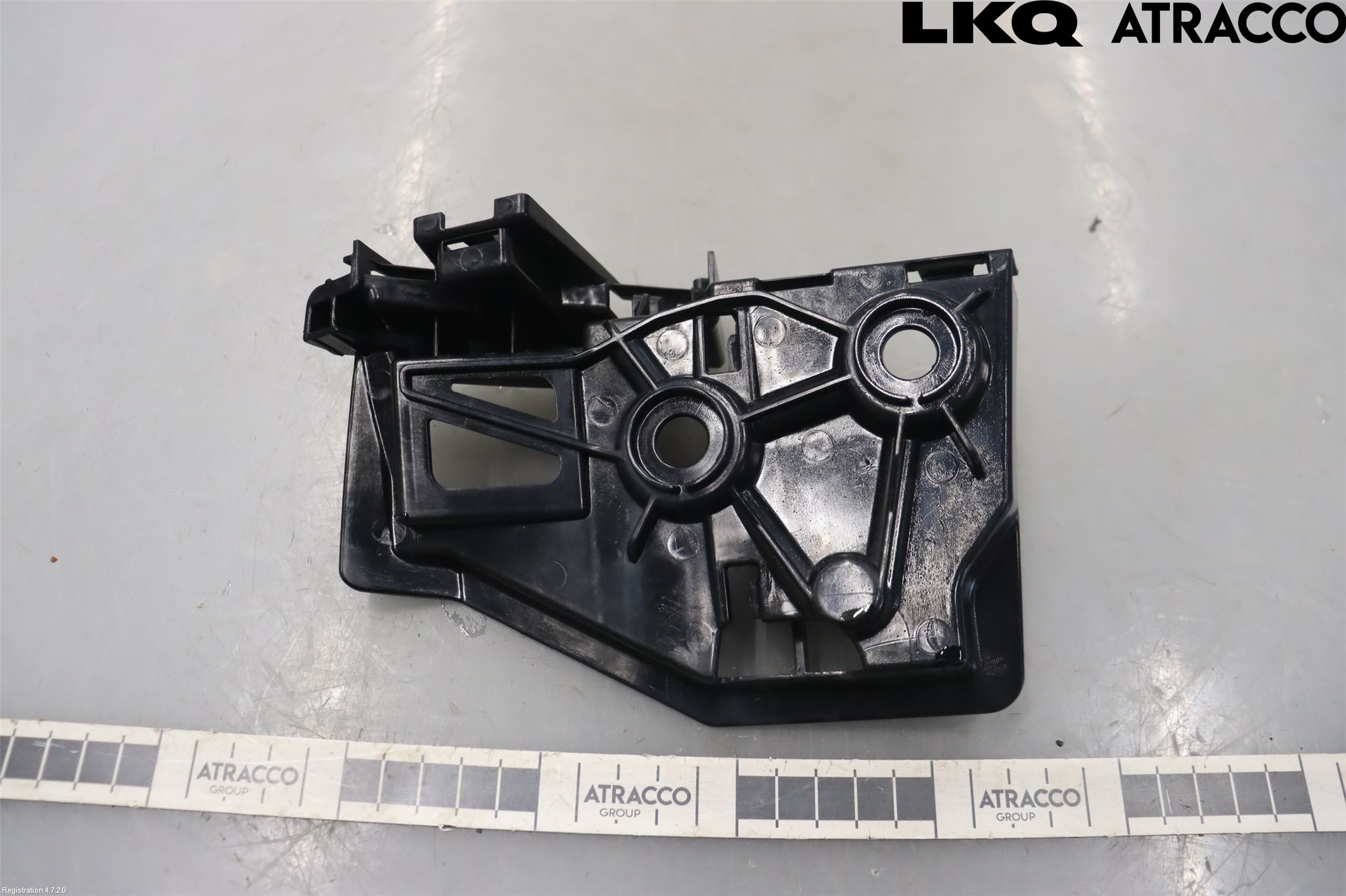 Volkswagen VW TIGUAN 16-24 Stötfångarfäste Bak Hö
