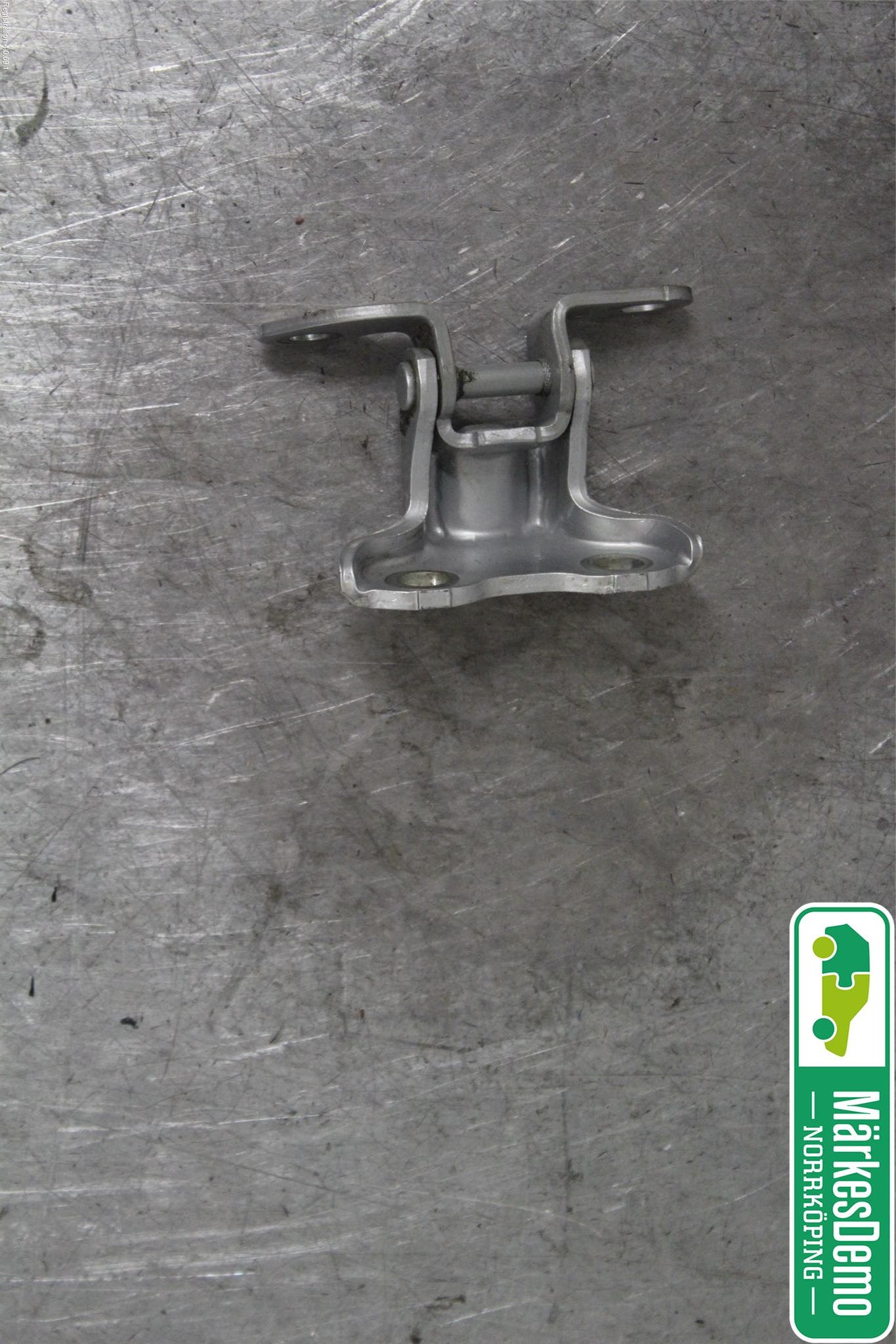 Toyota AYGO 15-21 Dörrgångjärn