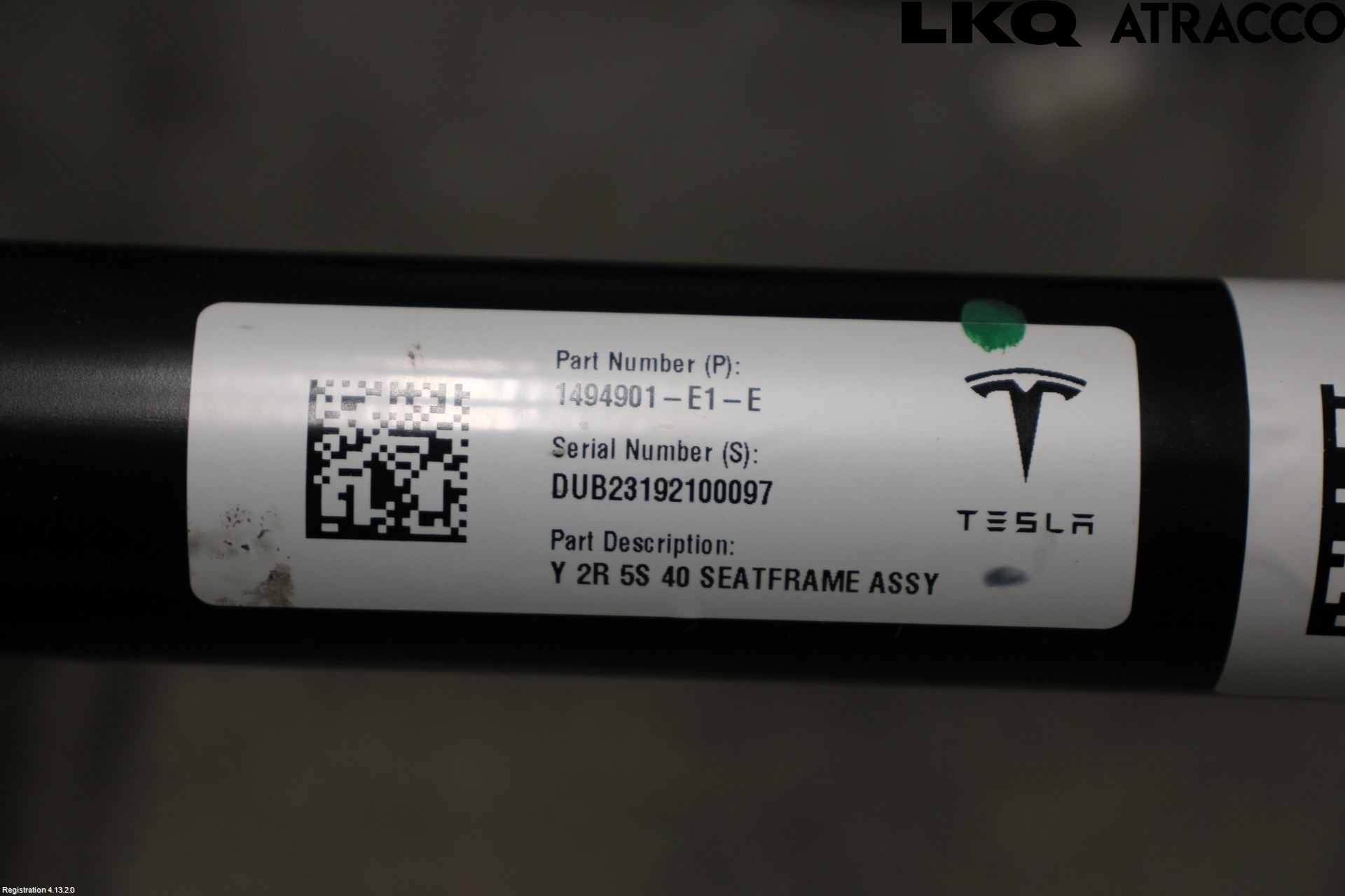 Tesla MODEL Y 21- Inredning Ryggdyna Bak
