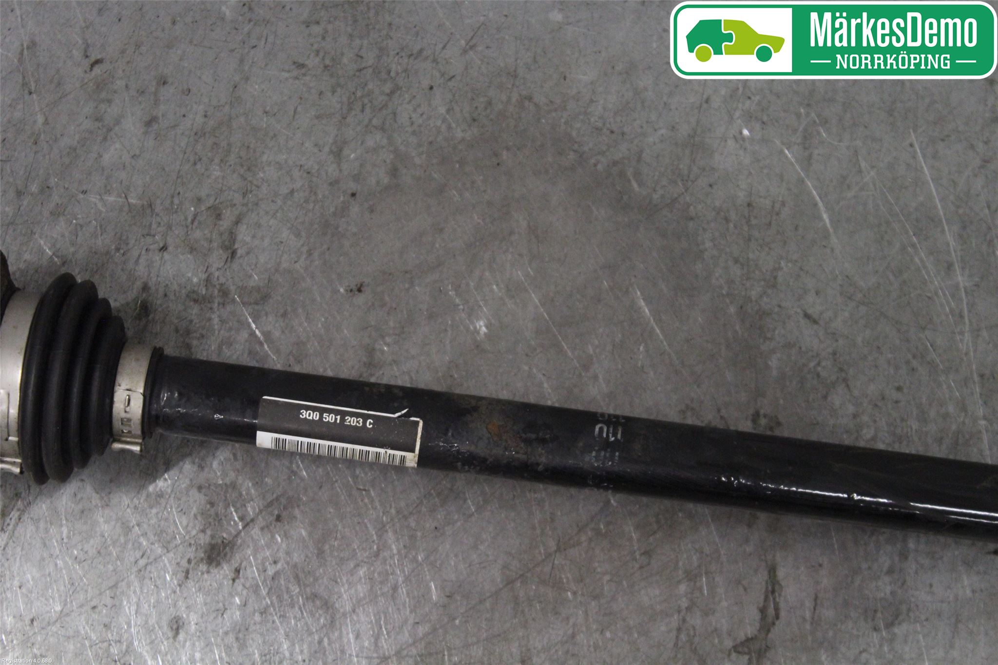 Volkswagen VW TIGUAN 16-24 Drivaxel Bak Vänster
