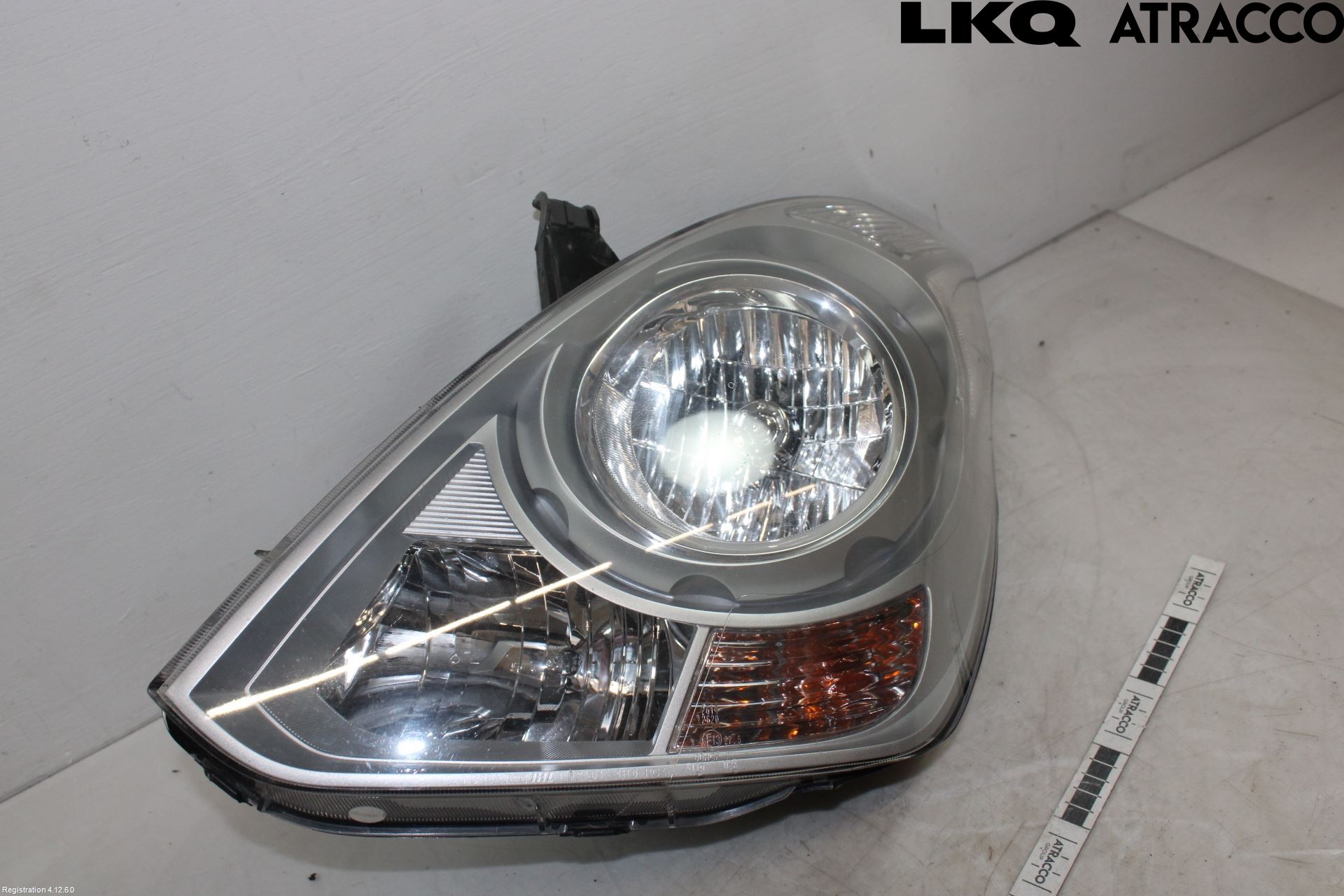 Hyundai H-1/STAREX 08-21 Strålkastare Vänster