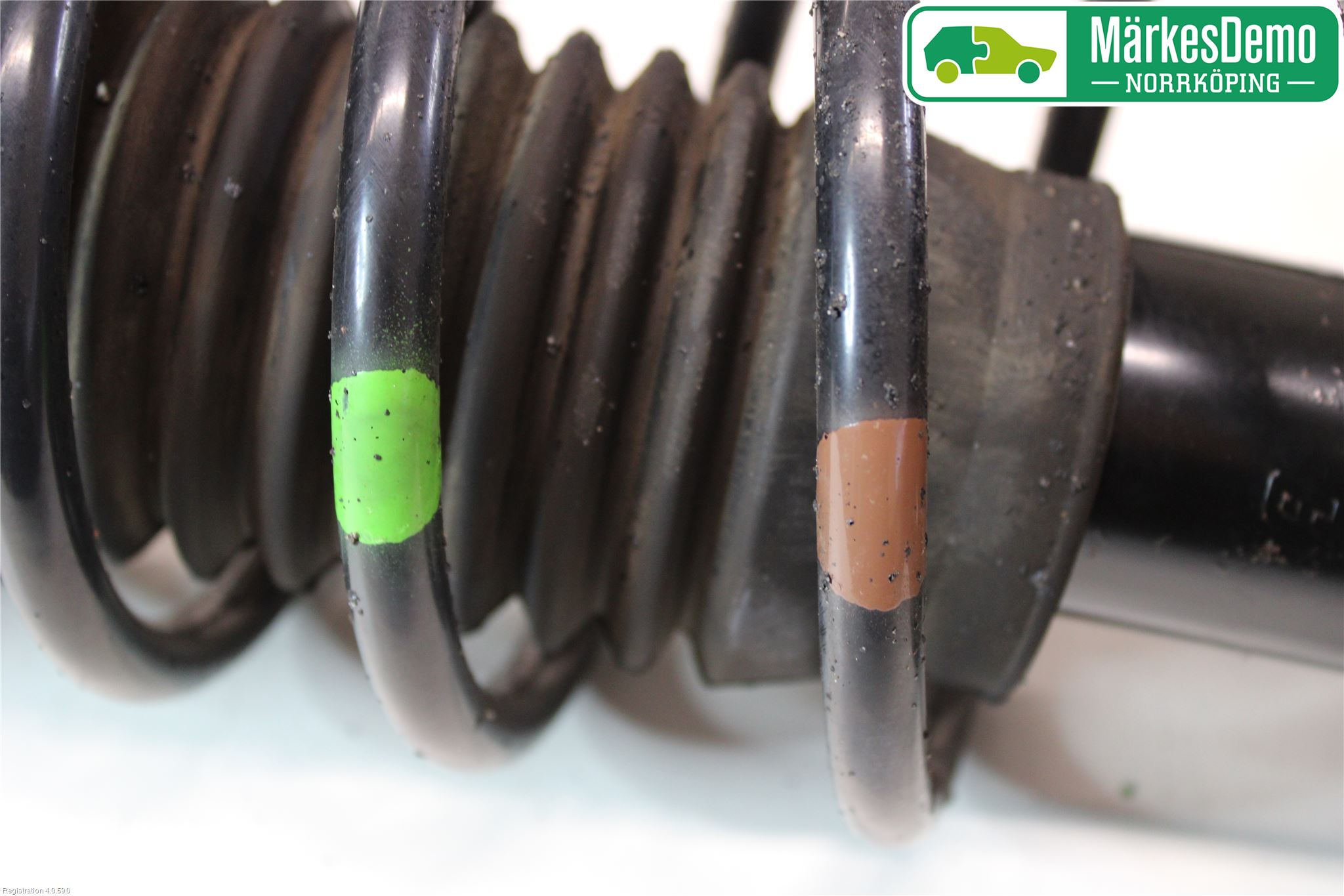 Toyota iQ Fjäderben Fram Vänster