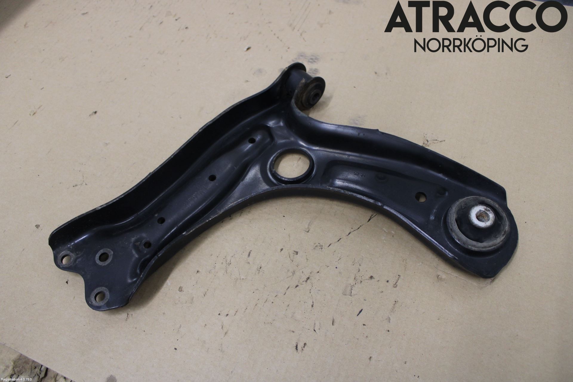 Skoda FABIA 15-21 Bärarm Fram Undre Hö