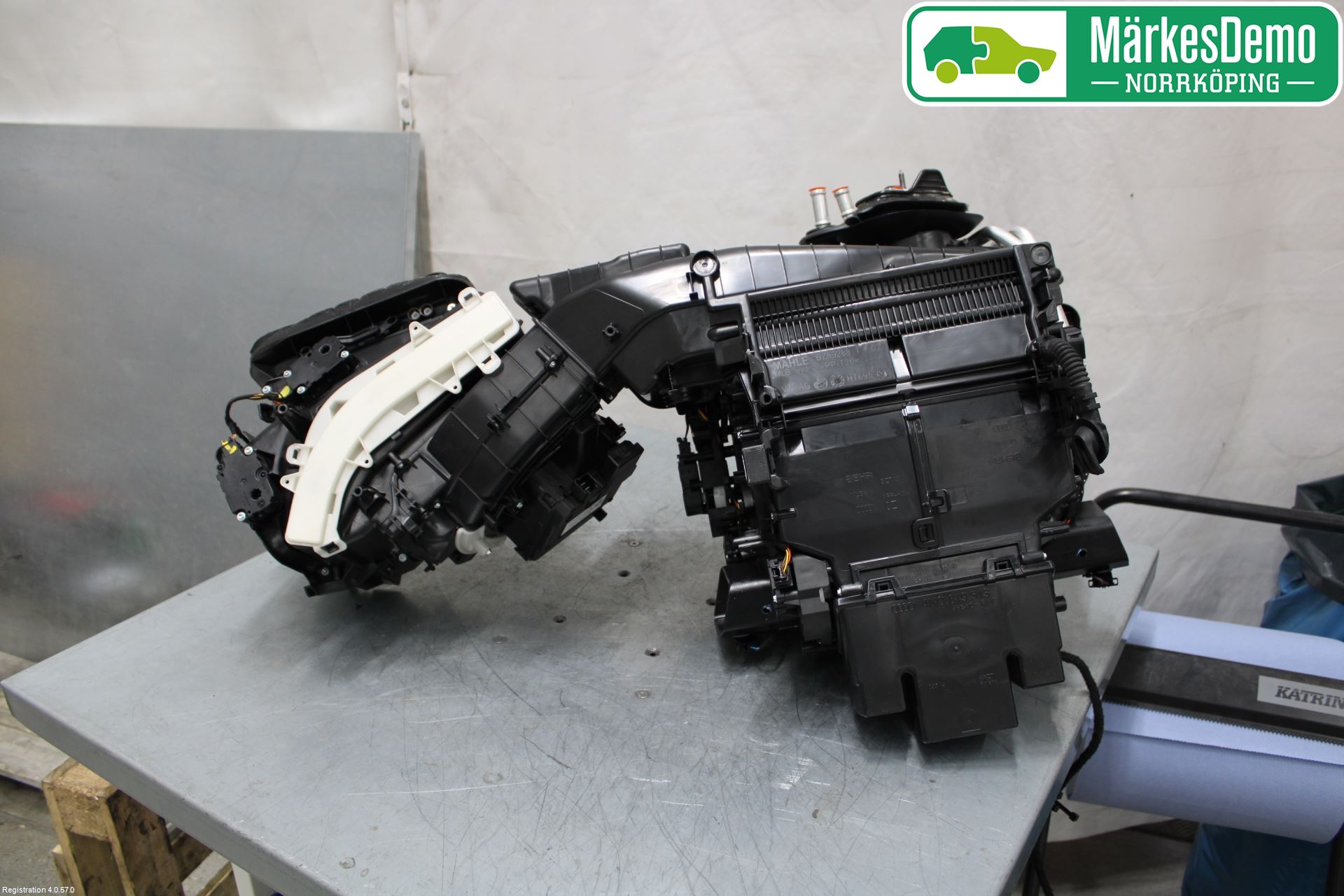 Audi A6 F2/C8 19- Värme Cellpaket Komp