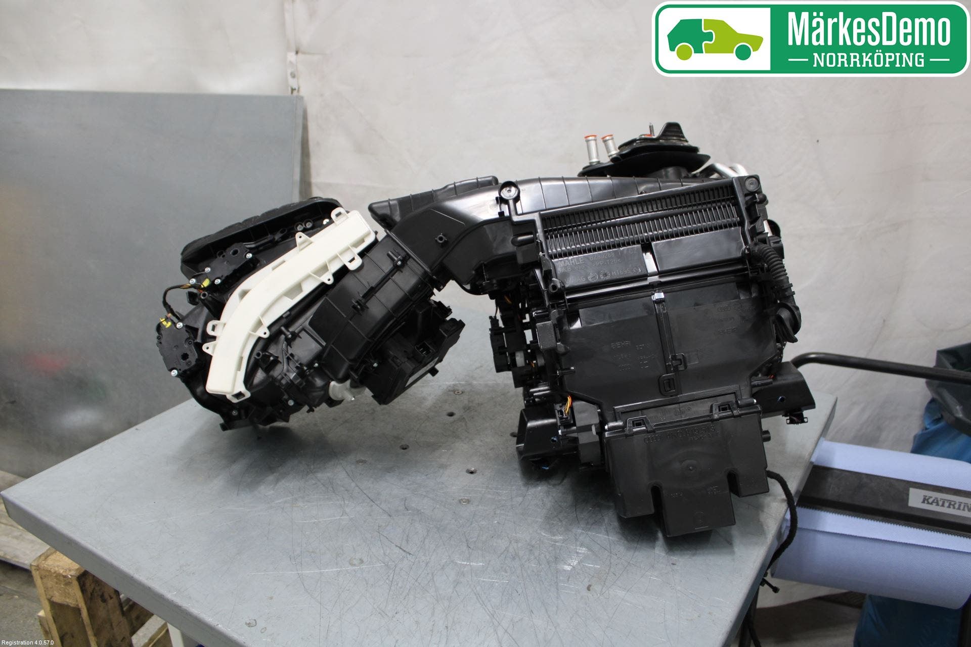 Audi A6 F2/C8 19- Värme Cellpaket Komp