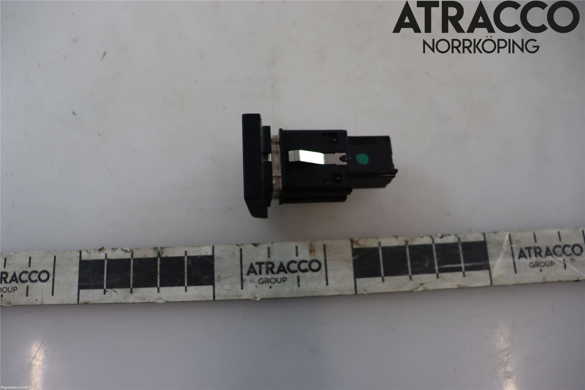 Volkswagen VW AMAROK 2H 10-22 Strömställare Antisladd