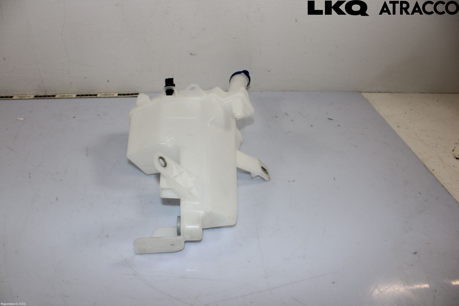 Toyota YARIS XP21 20- Spolartank Vindruta