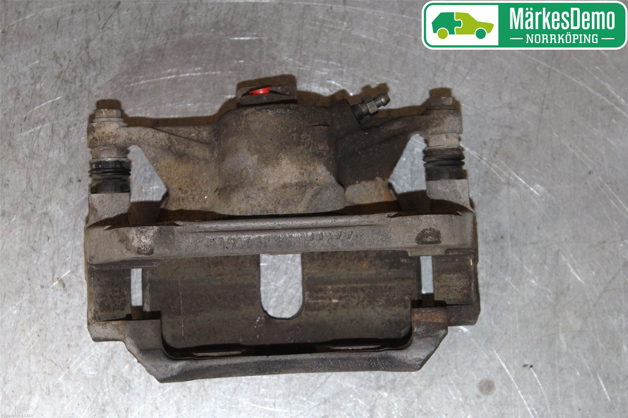 Volkswagen VW PASSAT 15-19 Bromsok Fram Höger