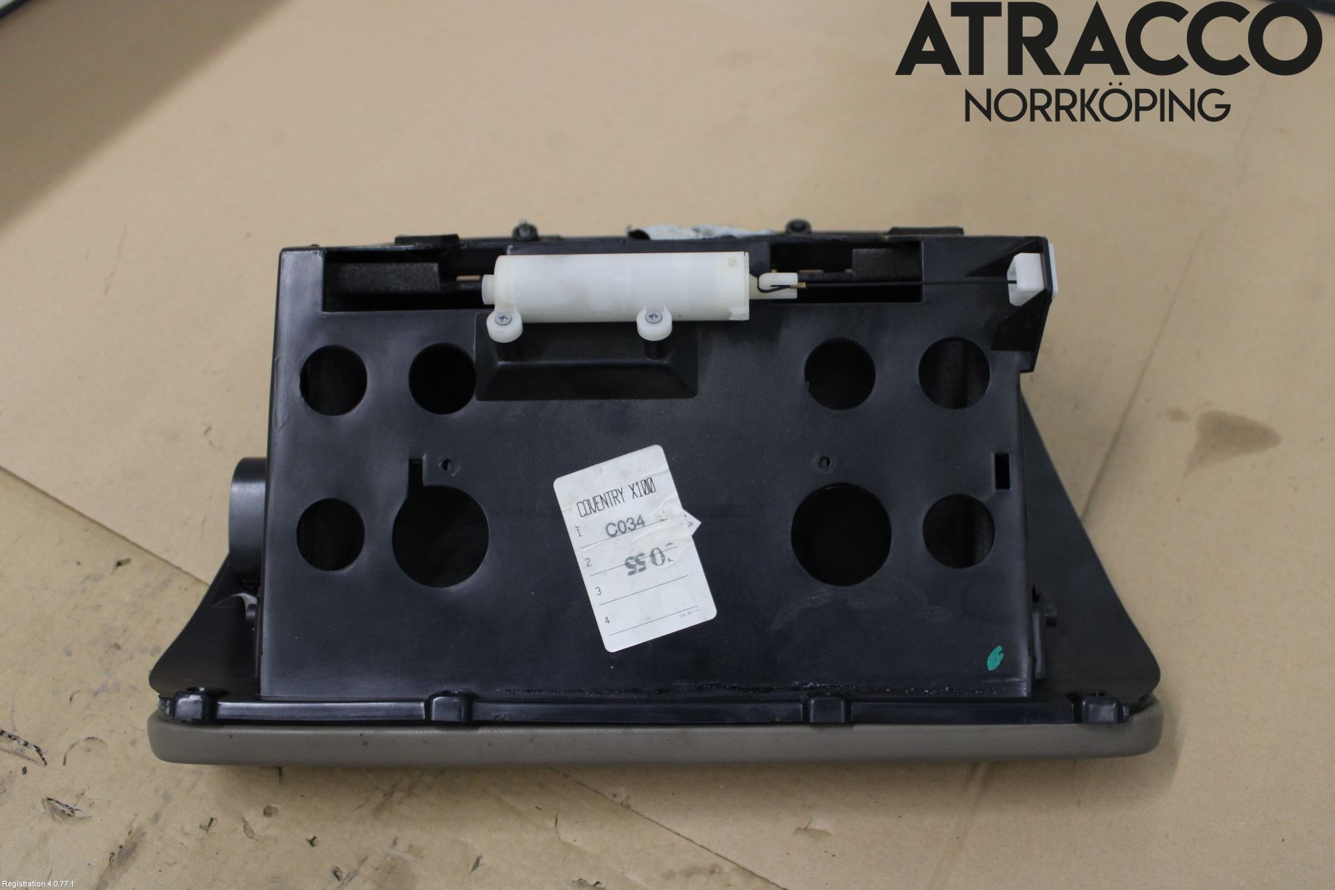 Jaguar XJ X308        98-02 Handskfack