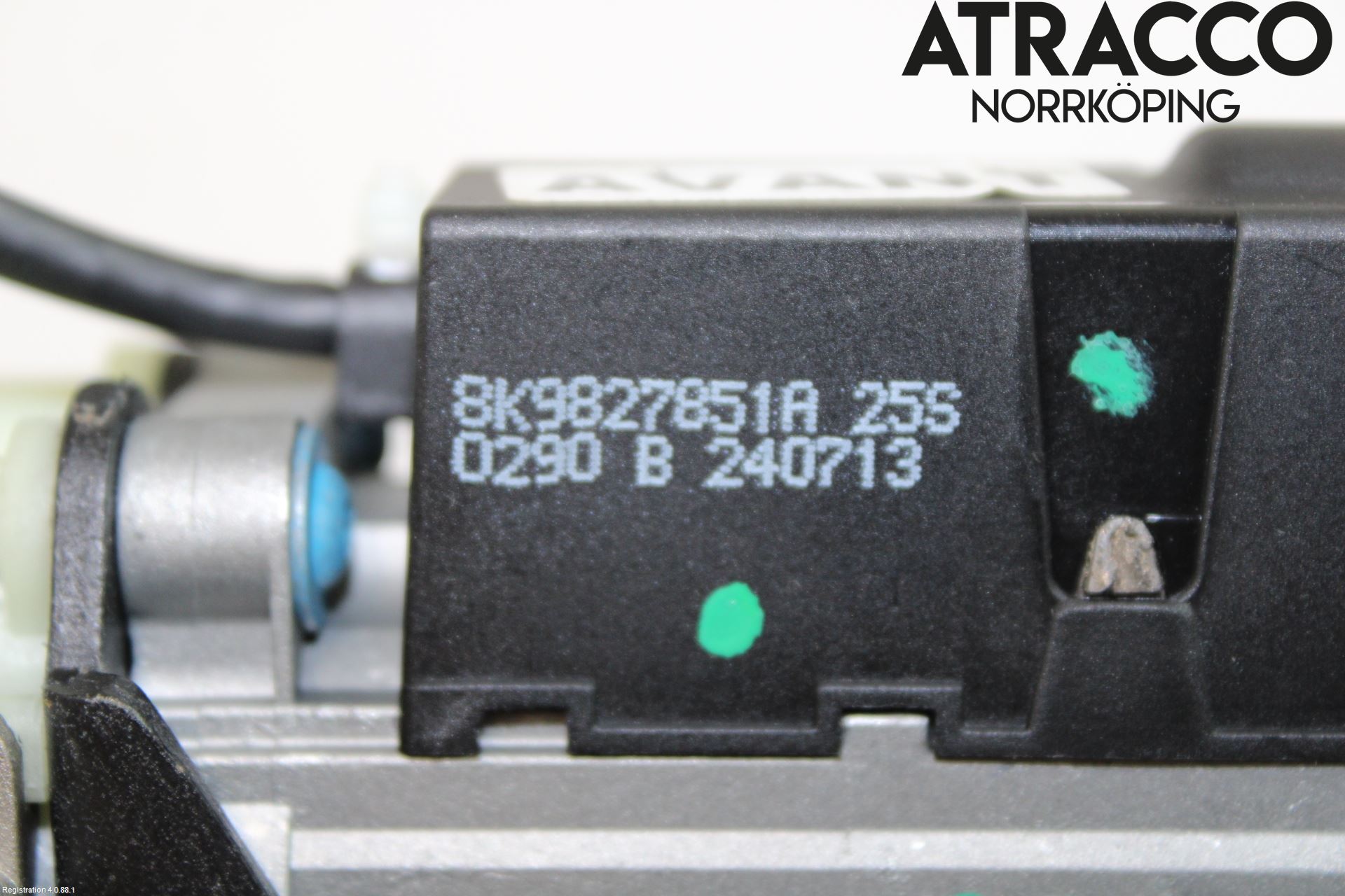 Audi A4 12-15 Bakluckeöppnare Automatisk