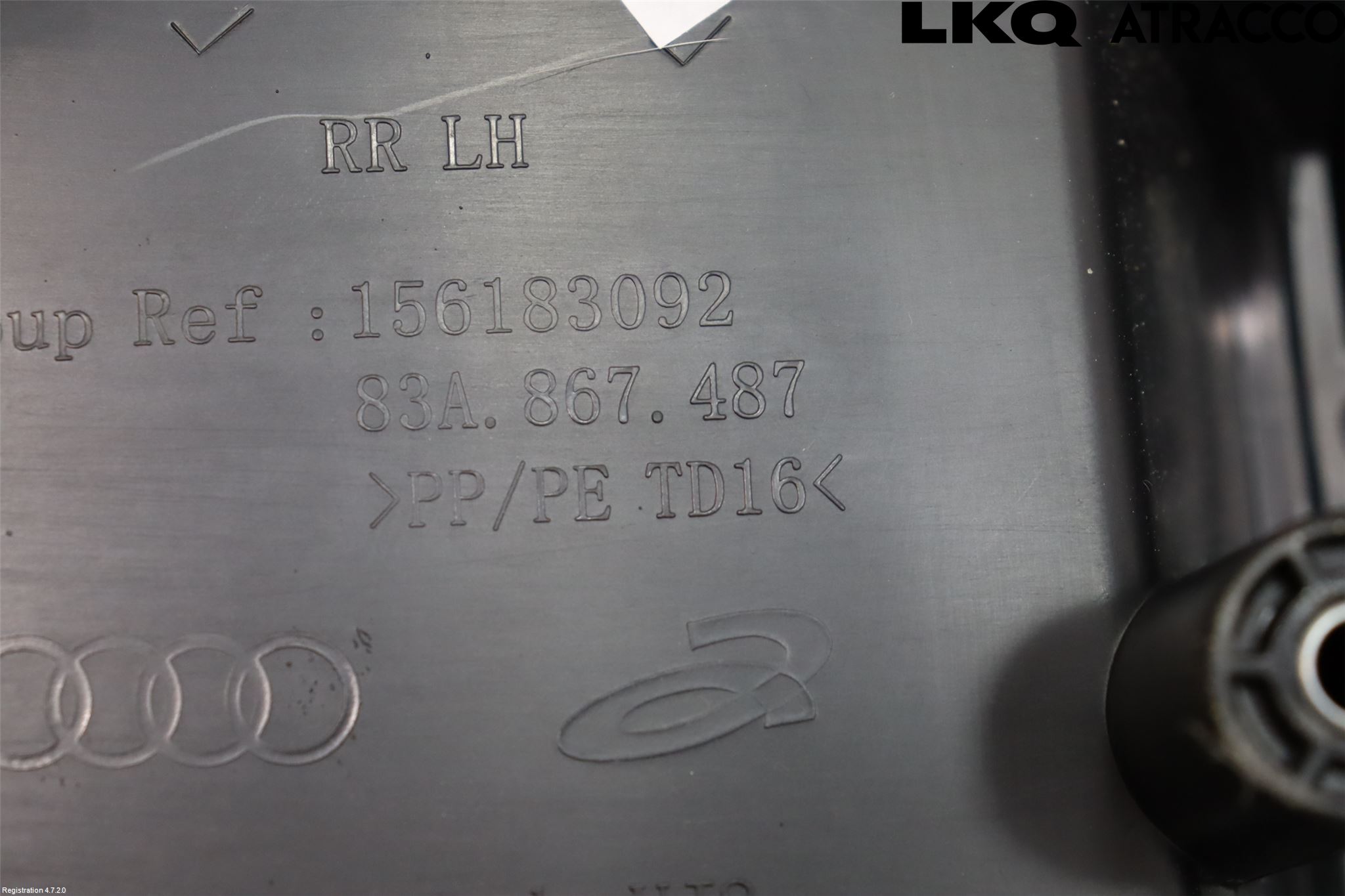 Audi Q3 F3 19- Dörrklädsel Vä