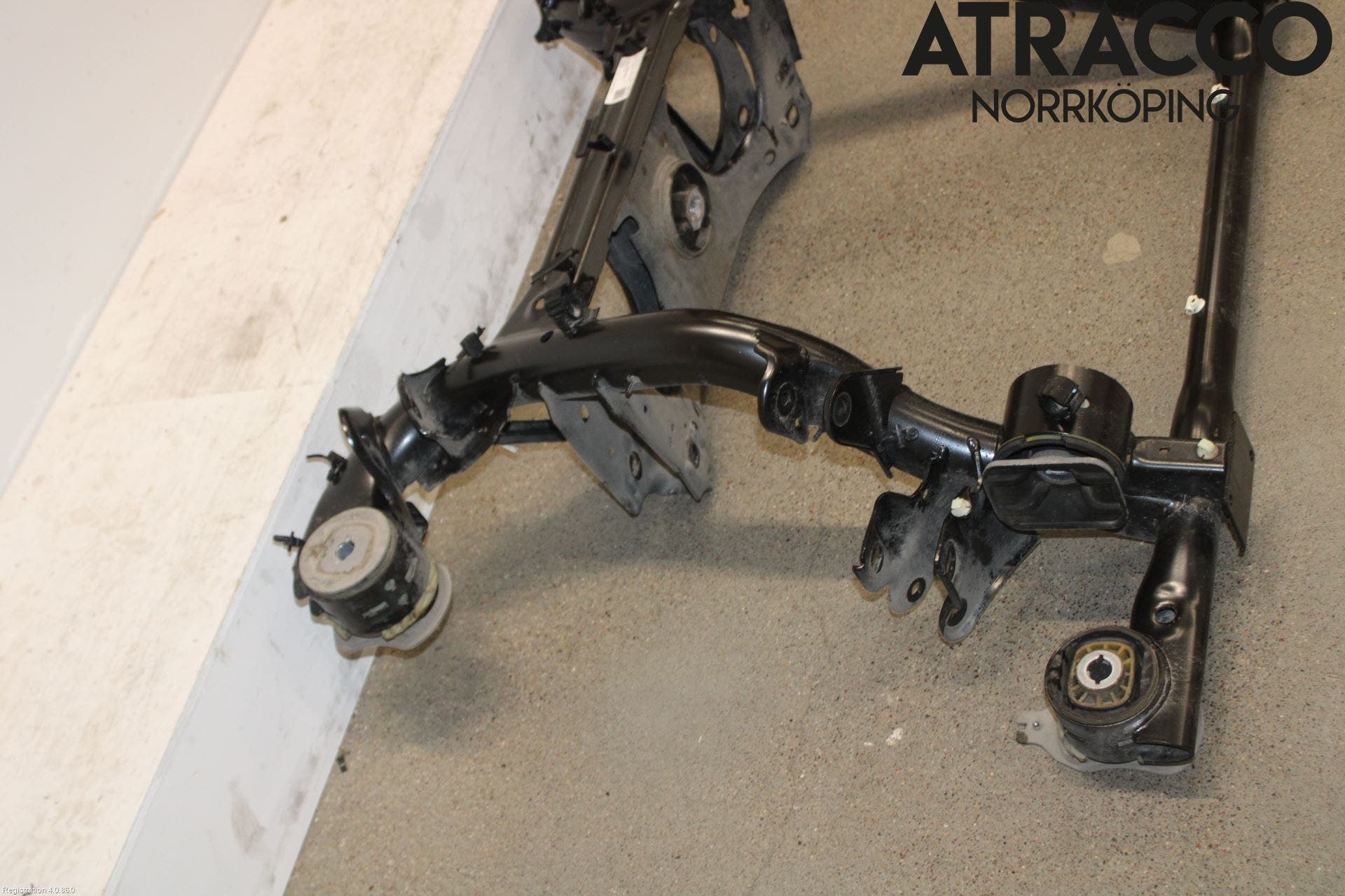 Audi Q4 E-TRON FZ 22- Bakaxelbalk