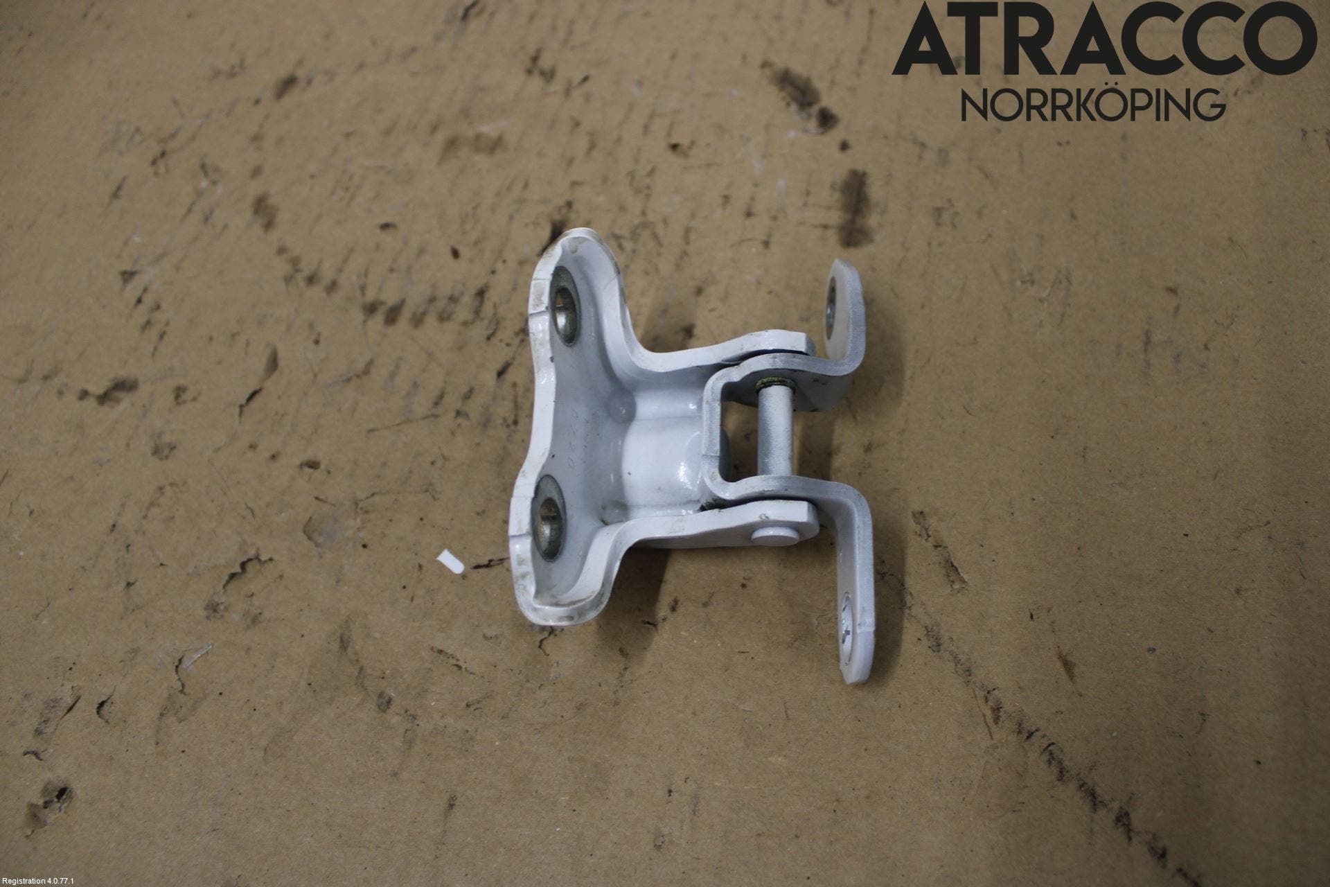 Toyota YARIS XP21 20- Dörrgångjärn