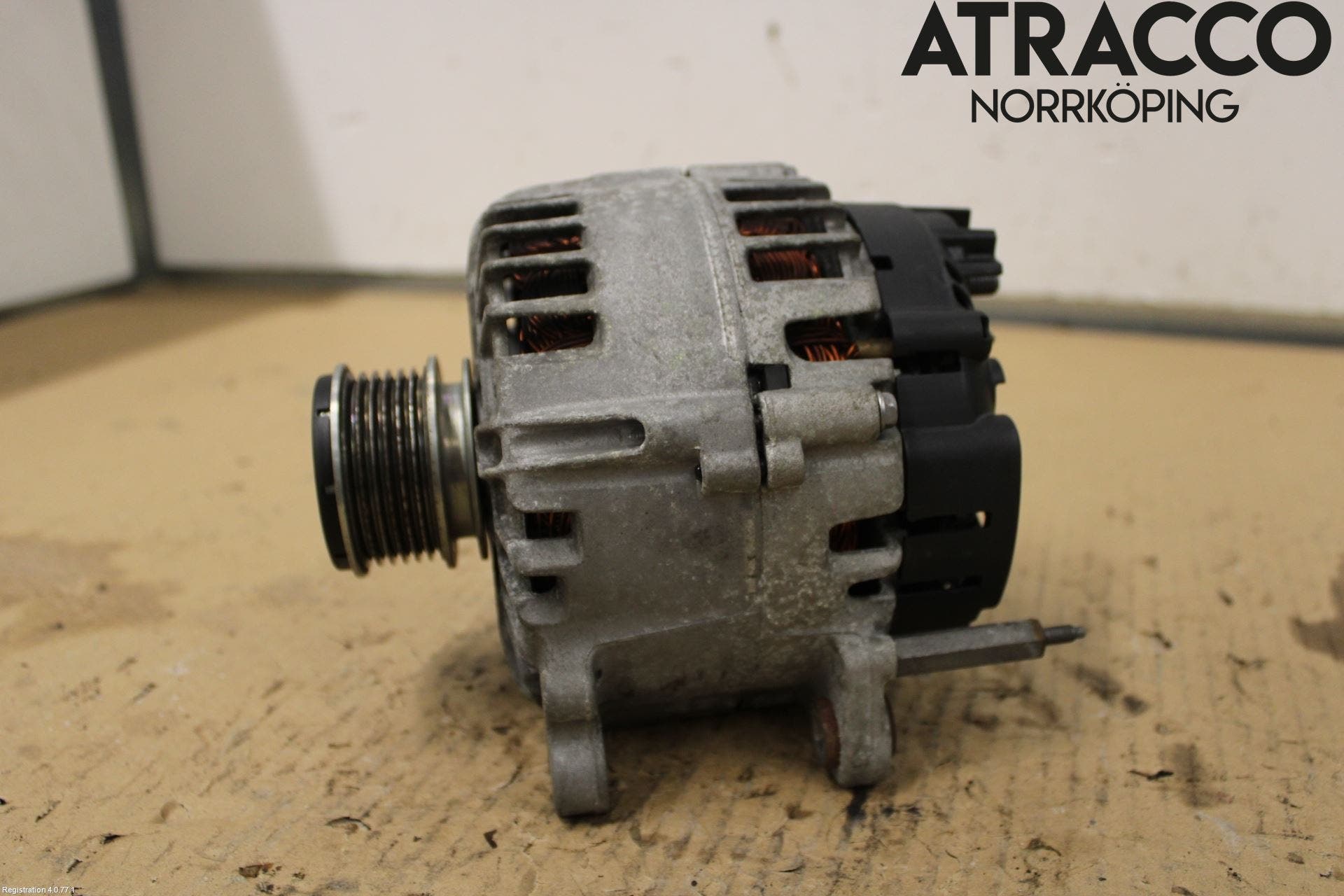 Volkswagen VW GOLF VI 09-13 Generator