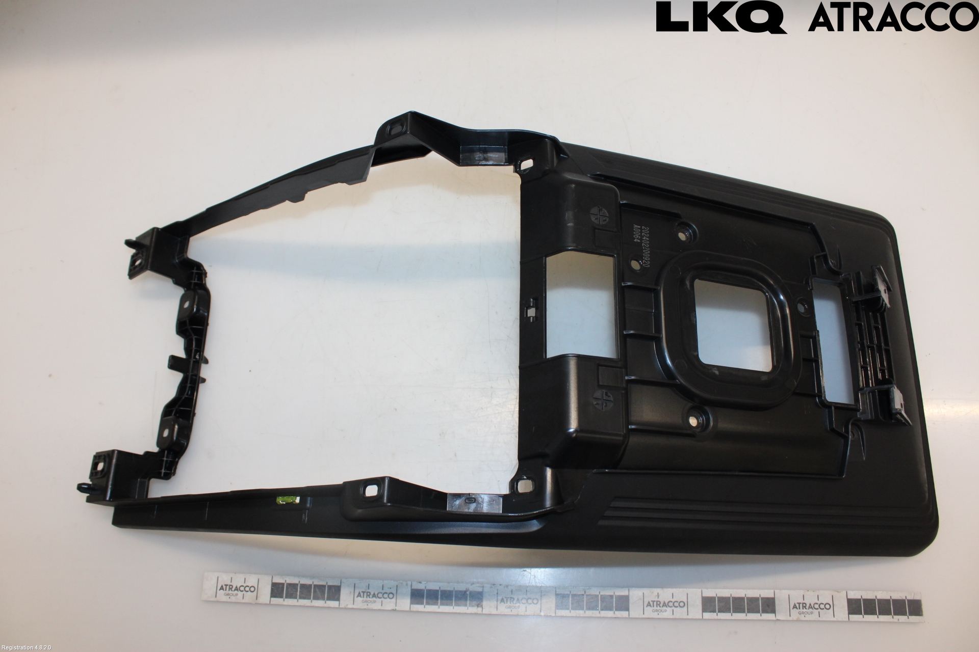 Mercedes-Benz MB EQE (V295) 22- Instrument-Radio Sarg