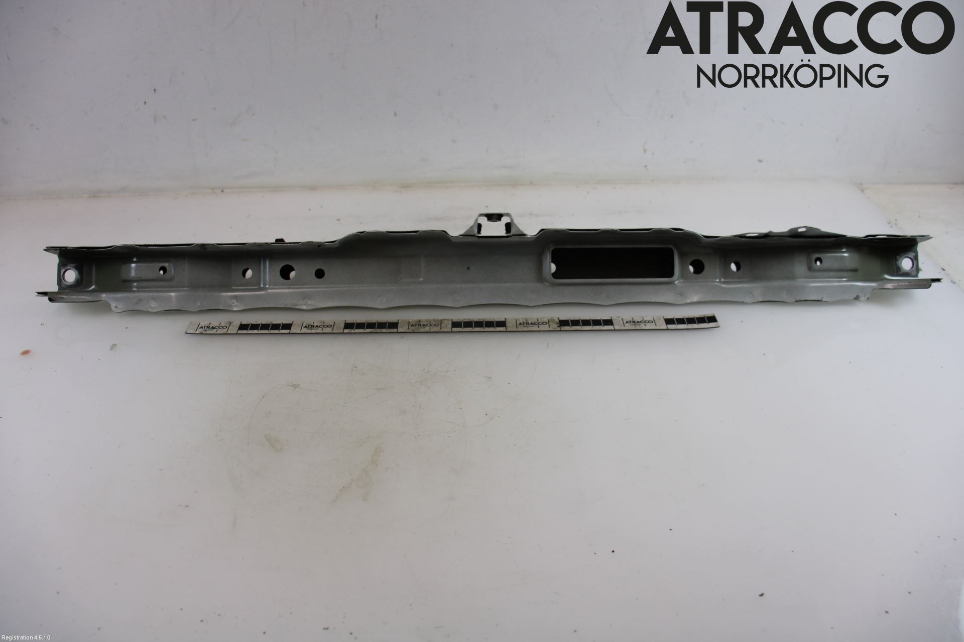 Toyota RAV4 13-18 Frontplåt Övre