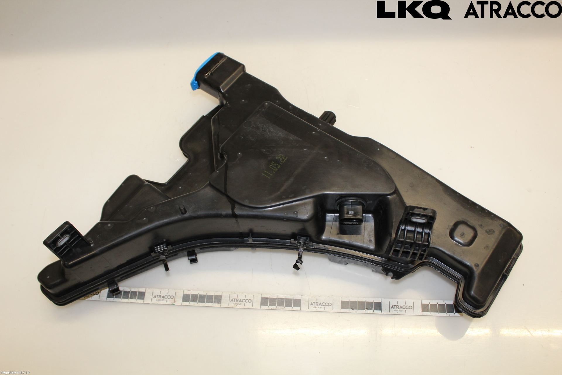 Audi A4/S4 B9 20- Spolartank Vindruta-Strål