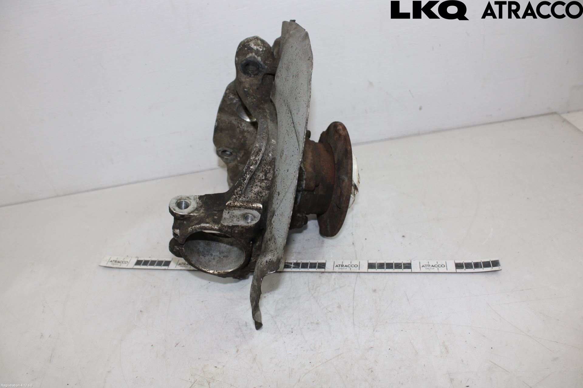 BMW 5 E60/61 Sed/Tou 02-10 Styrspindel Lagerhus Hö
