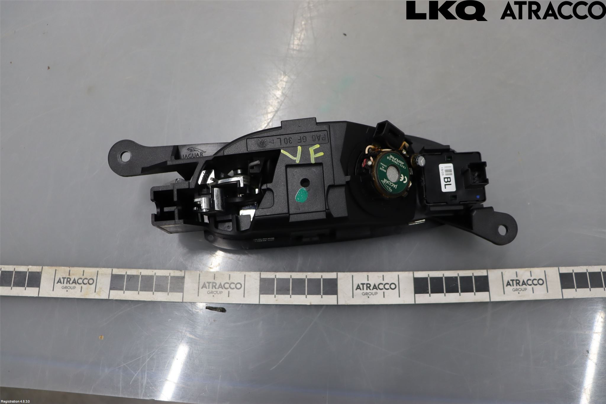 Jaguar XJ X350        03-09 Dörrhandtag Inre Vä