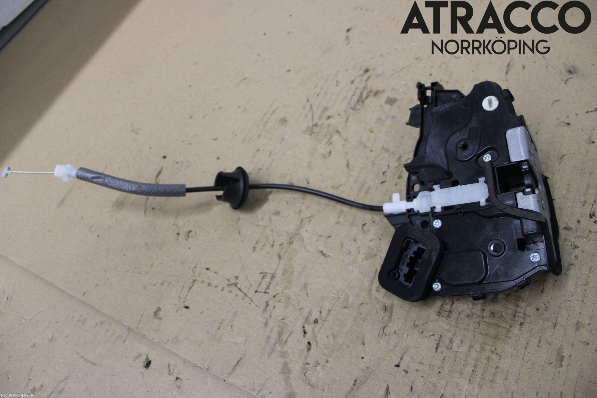 Skoda KAMIQ 20- Låskista-Dörrlås