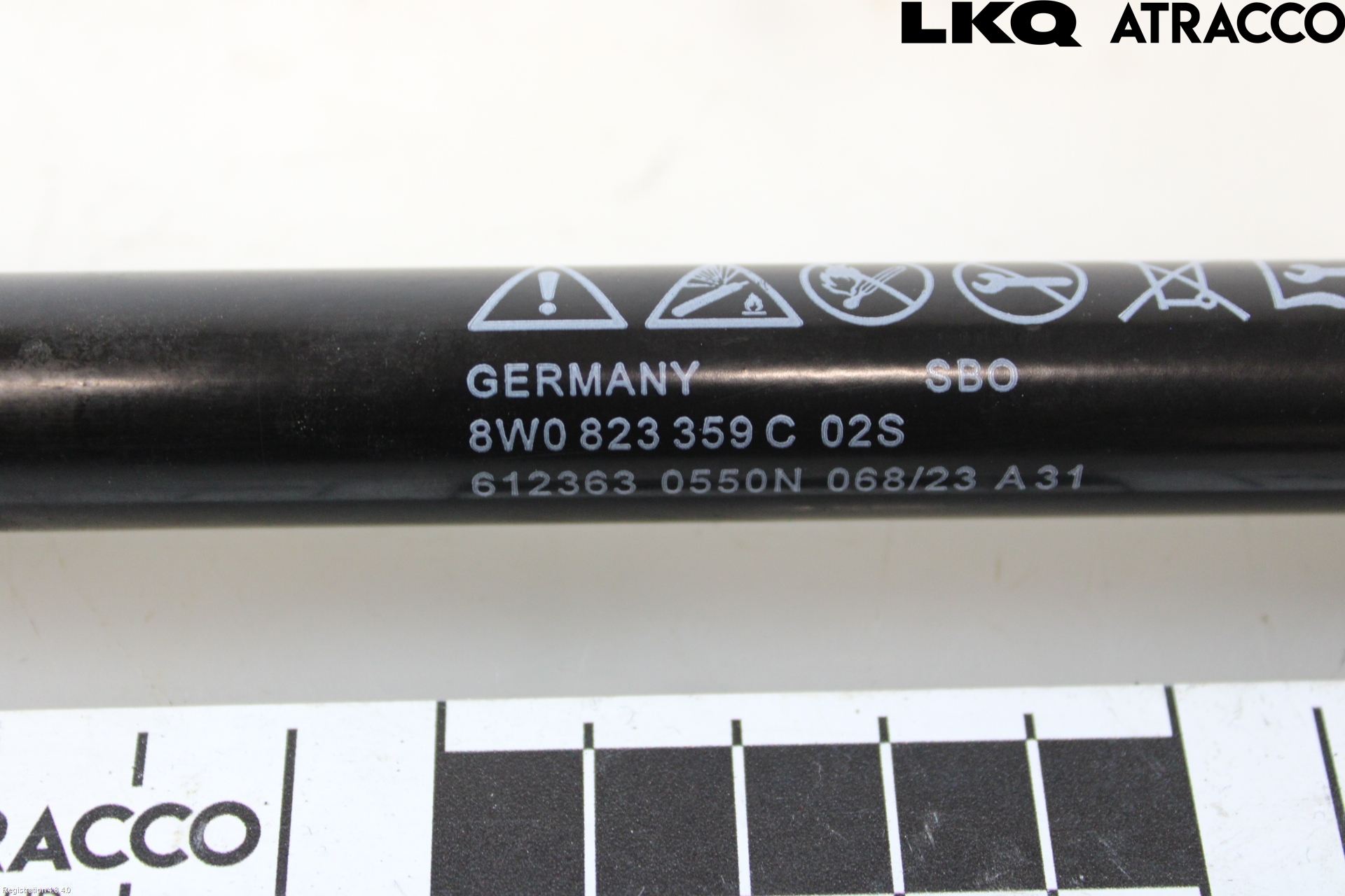 Audi A4/S4 B9 20- Gasfjäder Motorhuv