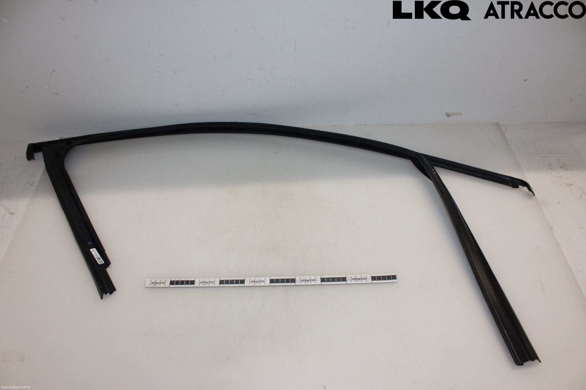 Volkswagen VW PASSAT 24- Dörr Dekorlist Fram Vä