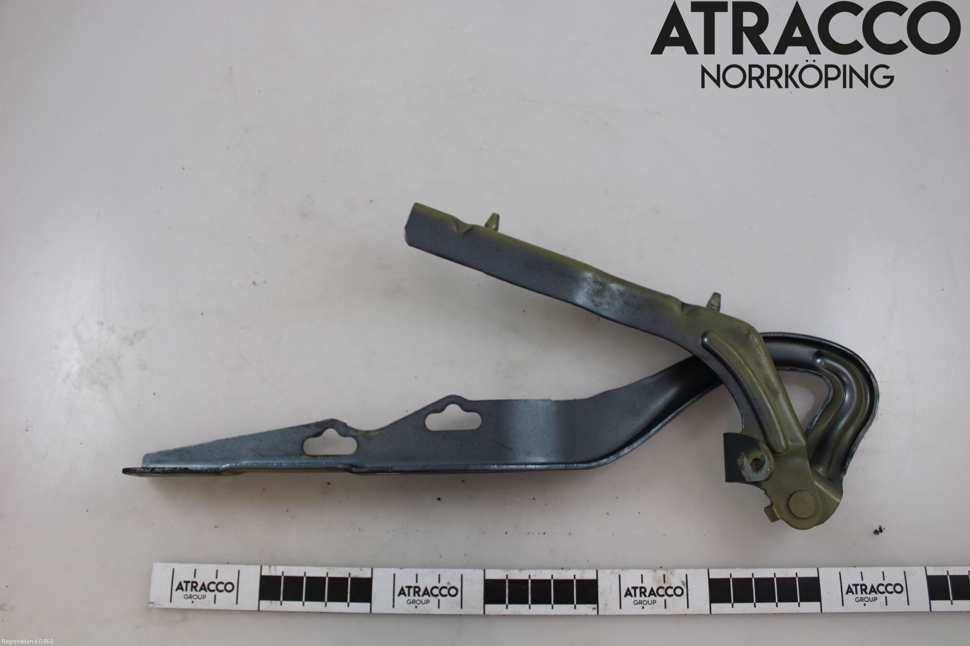 Peugeot 207 Huvgångjärn