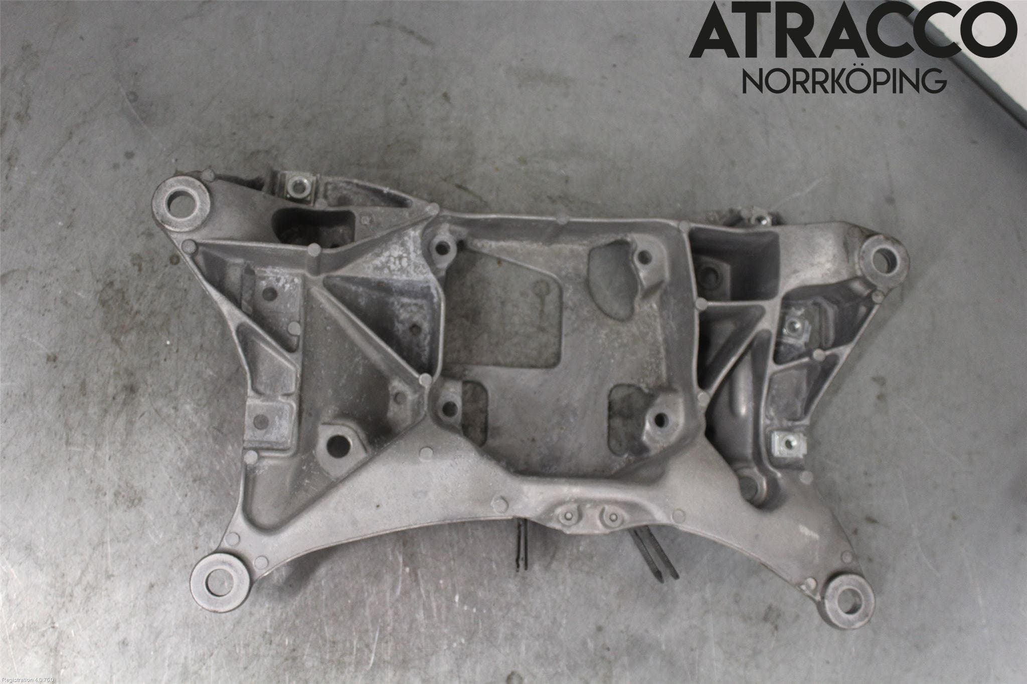 Audi A6 F2/C8 19- Växellådsbalk