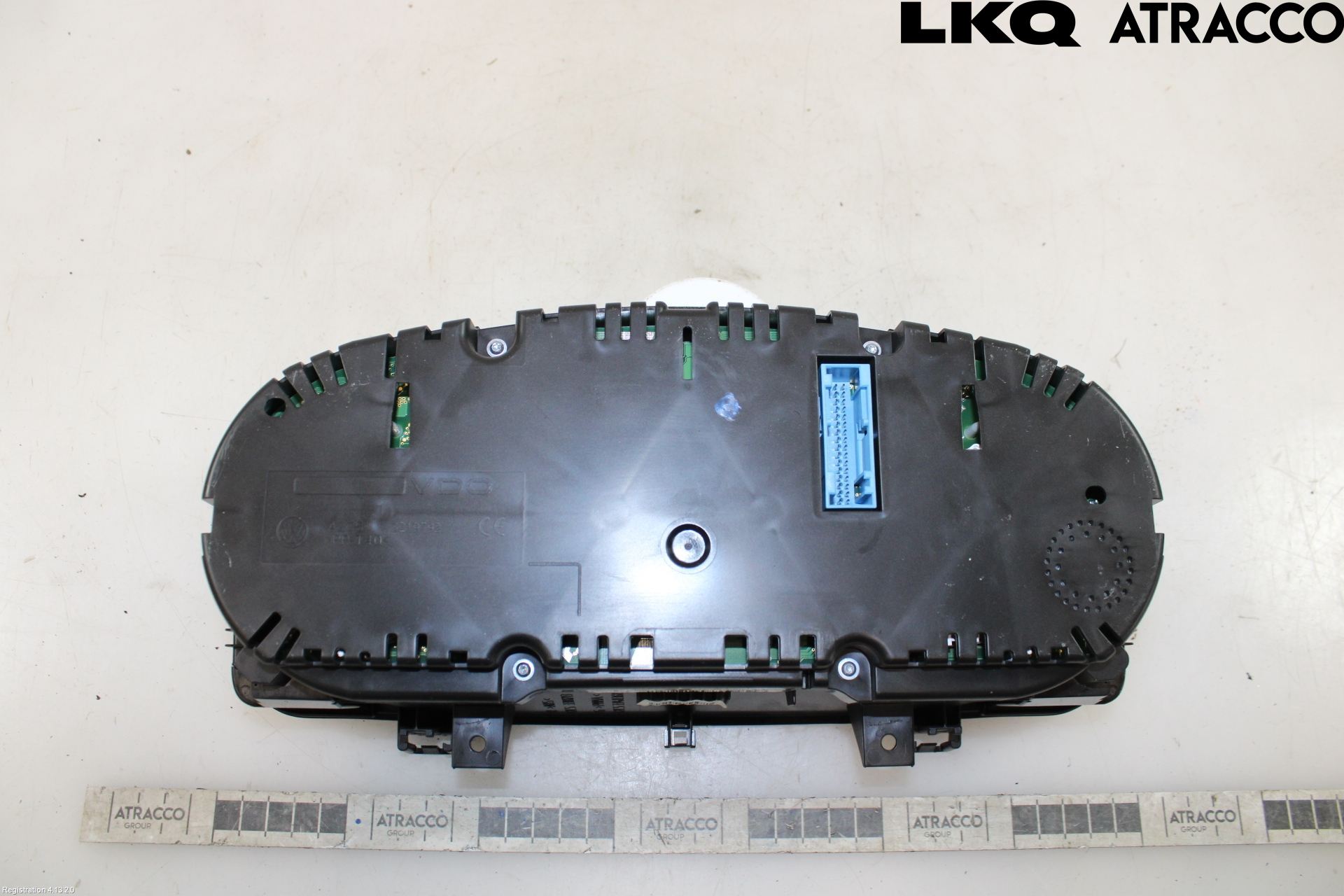 Volkswagen VW TOURAN 10-15 Instrument Komb