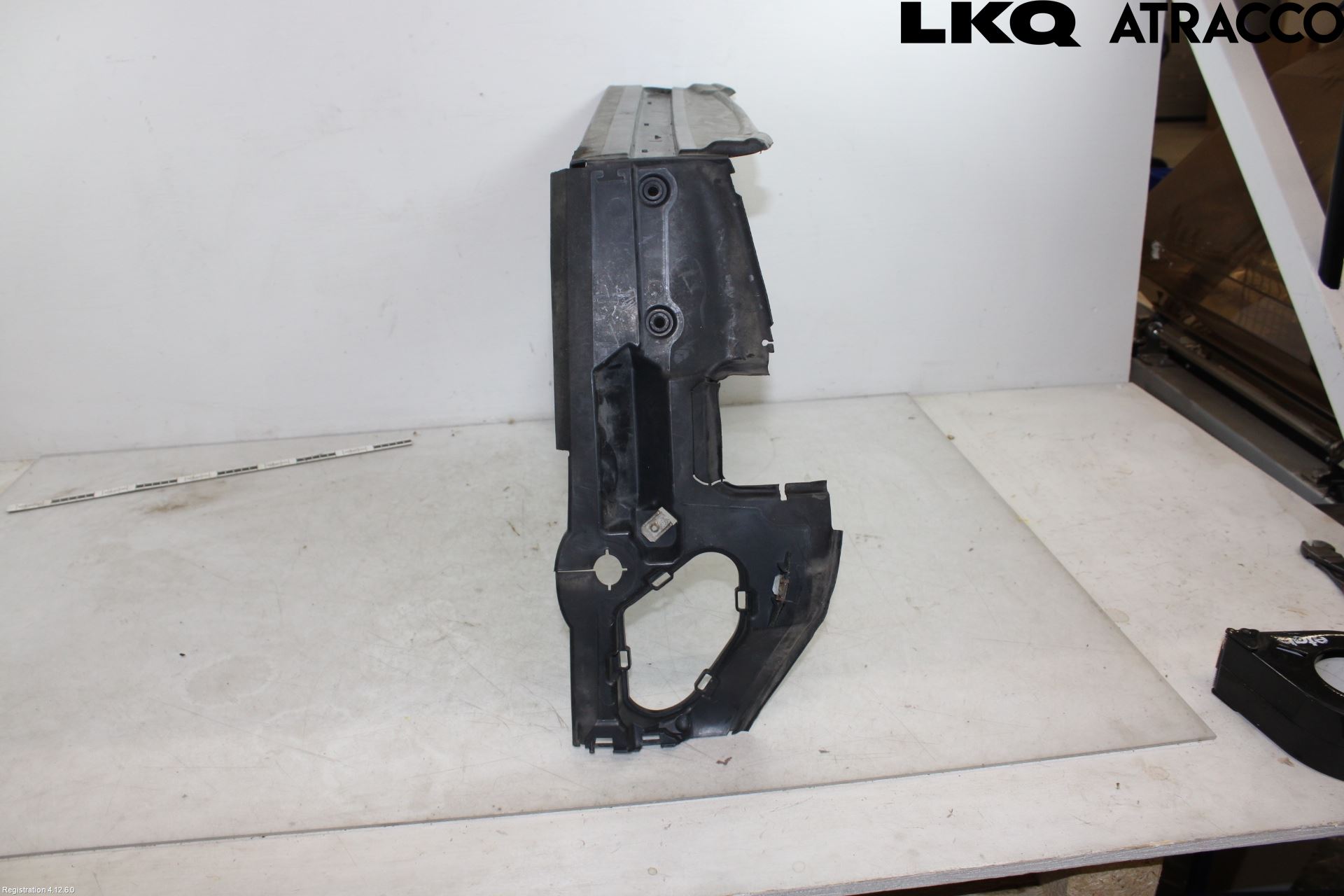 BMW 5 E60/61 Sed/Tou 02-10 Deflektor Plåt-Plast Kylning