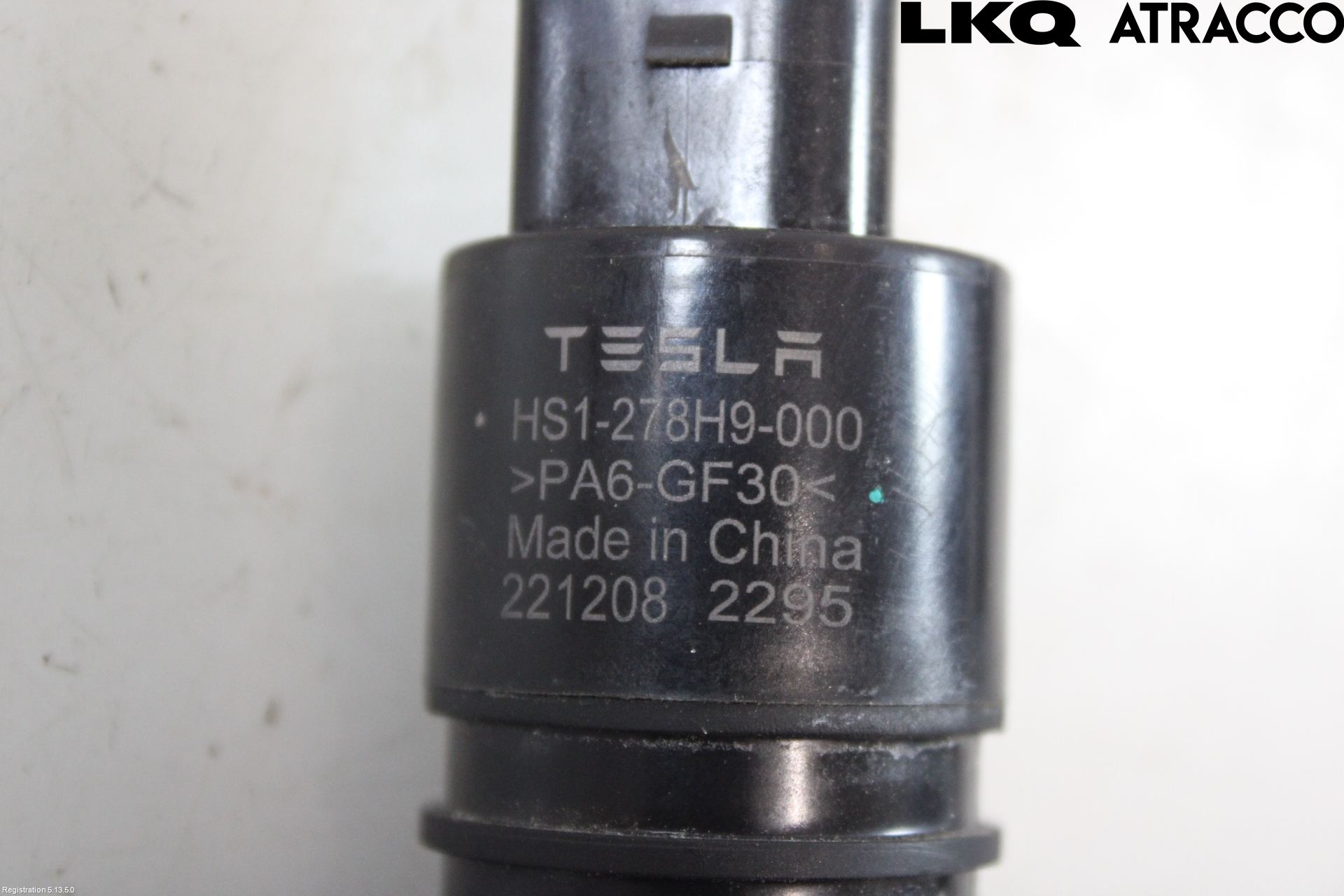 Tesla MODEL 3 17- Spolarpump Vindruta