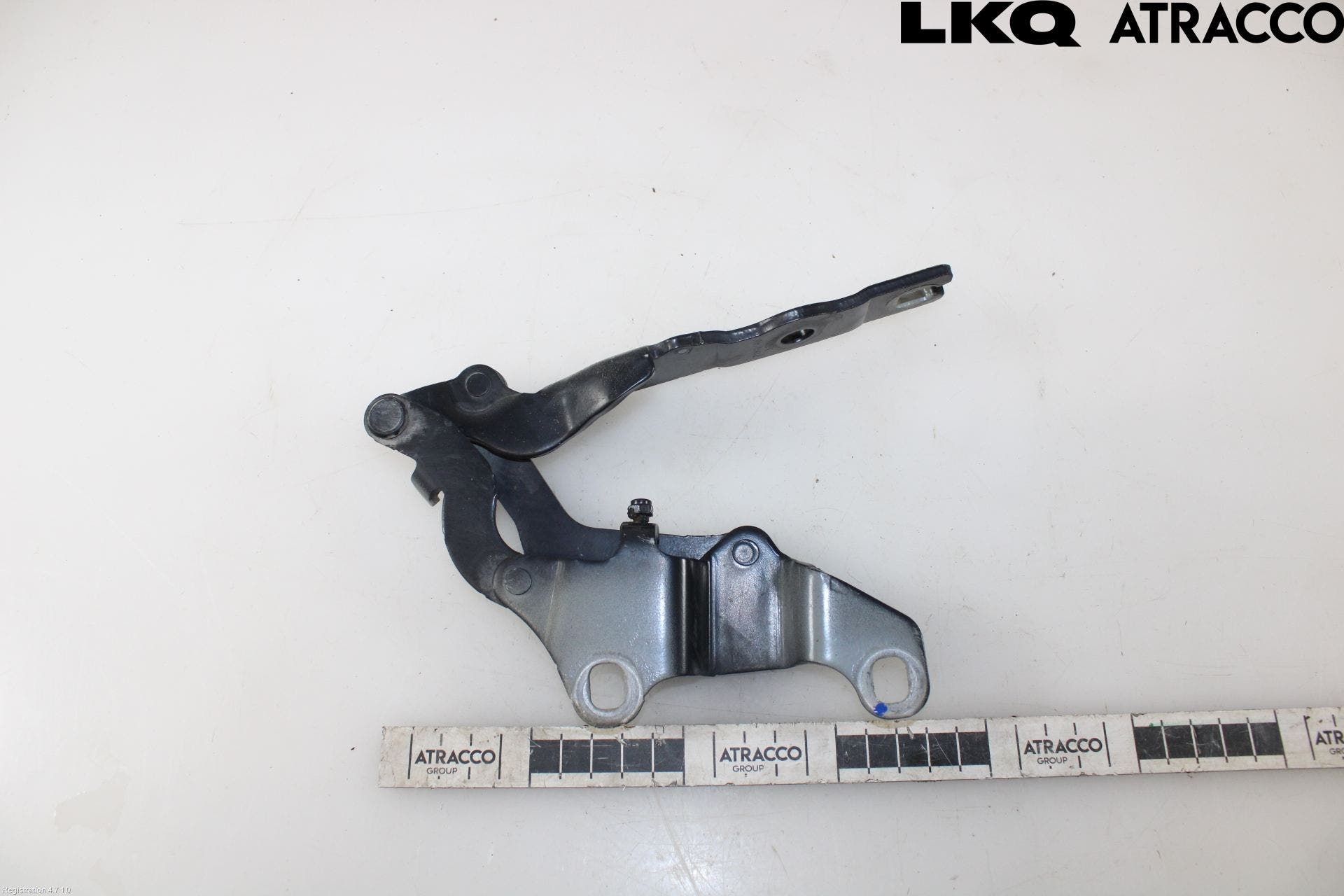 BMW 1 E87/81 5D/3D 03-11 Huvgångjärn