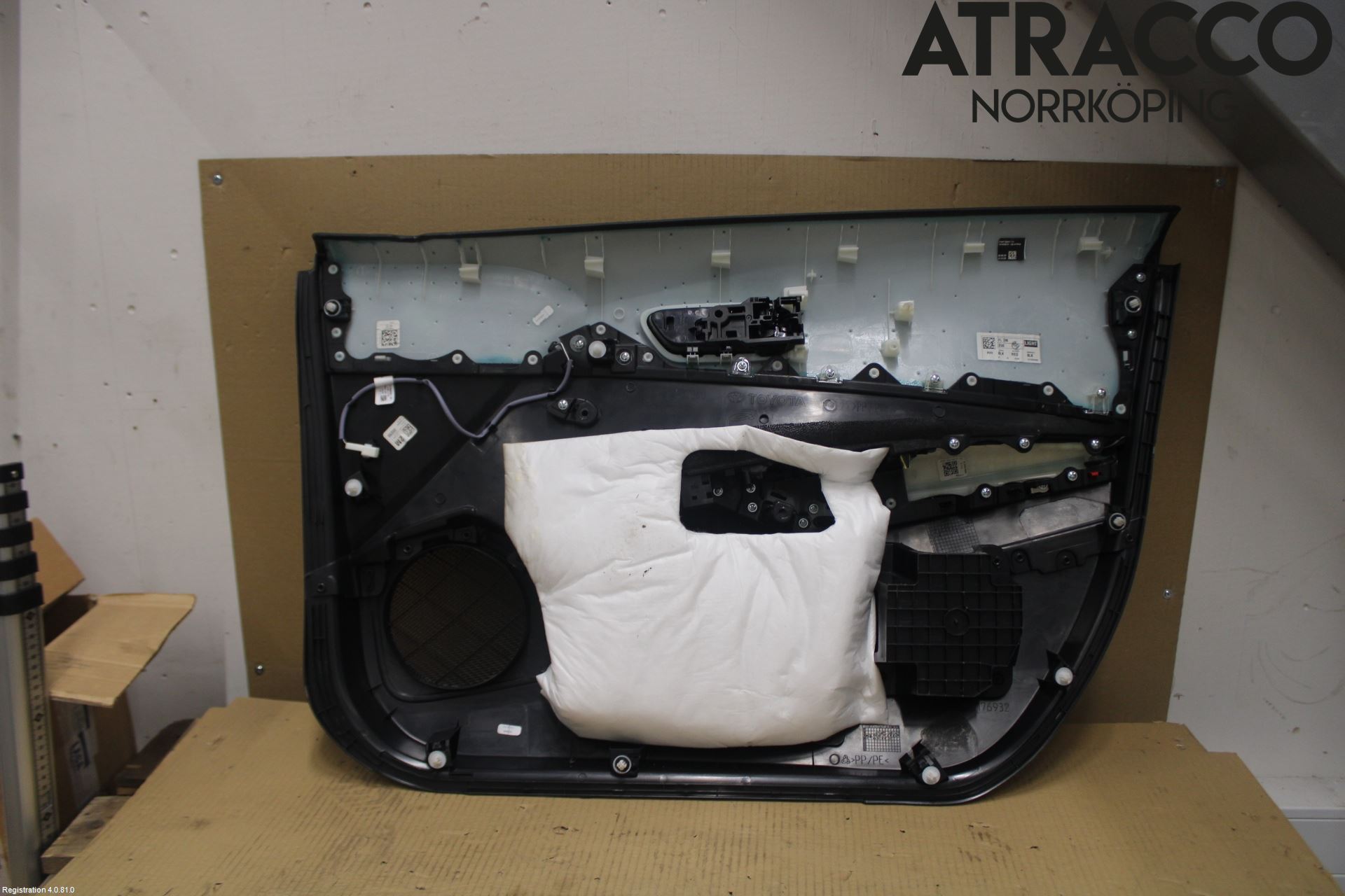 Toyota COROLLA 19- Dörrklädsel Vä